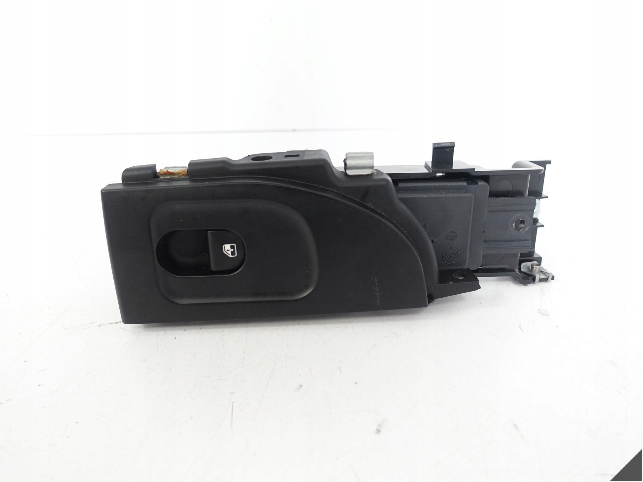 MASERATI GRANTURISMO M145 07-19 control panel windows door left front UK