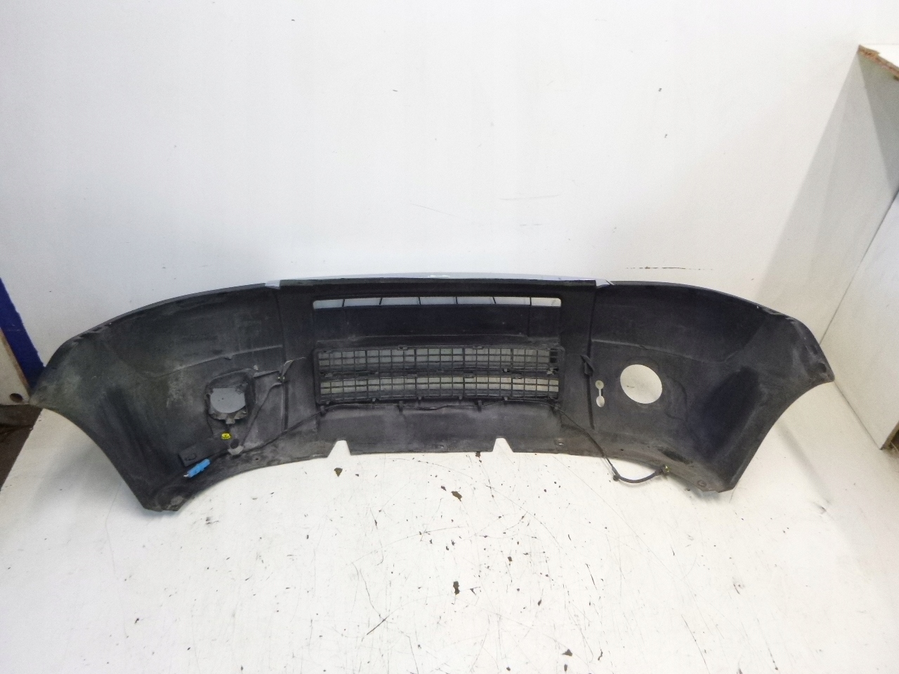 FRONTSTOSSSTANGE PEUGEOT PARTNER UND LIFT EYLC 2004R.