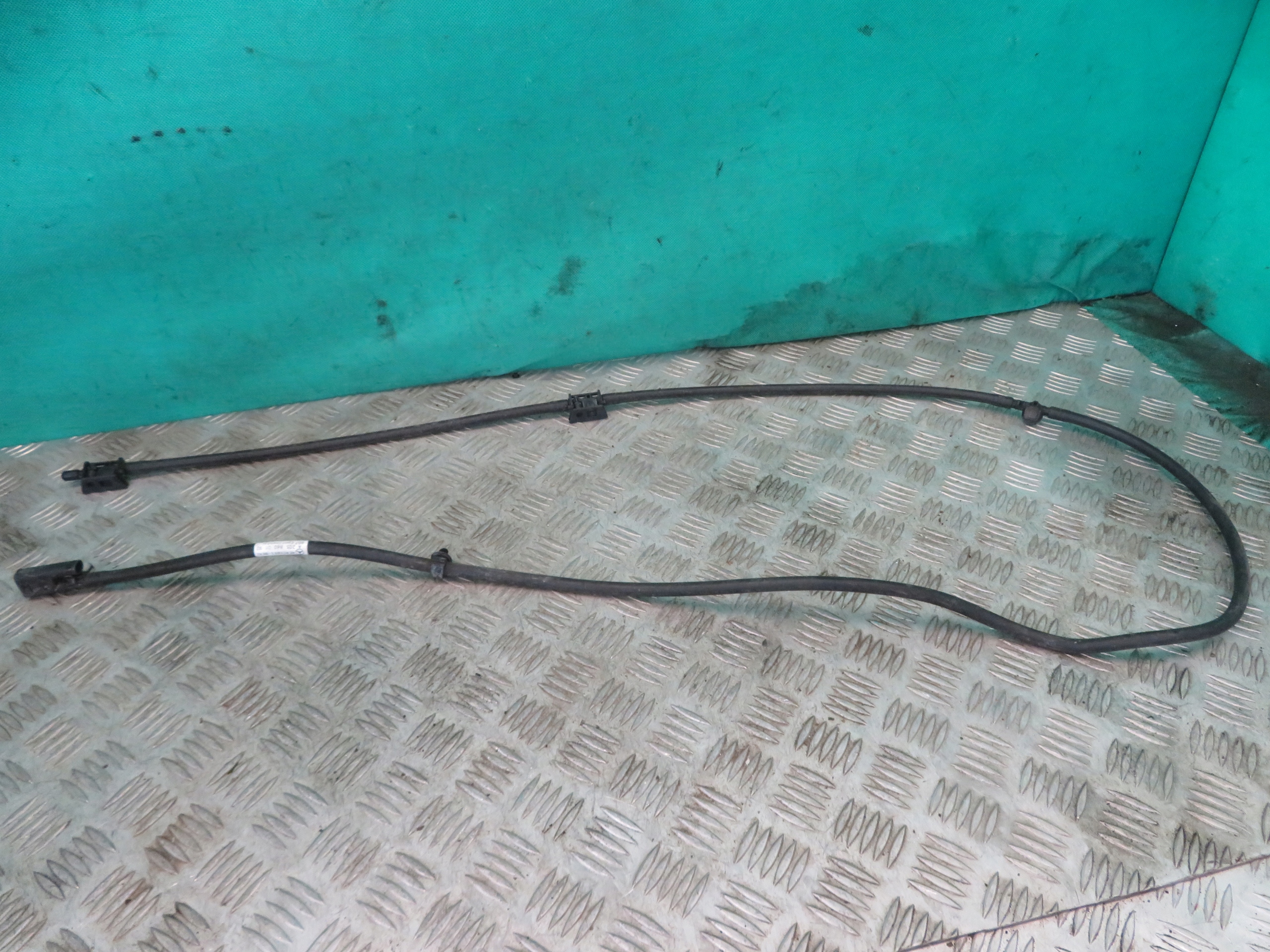 PRZEWÓD SPRYSKIWACZY MERCEDES W205 C KLASA 17R