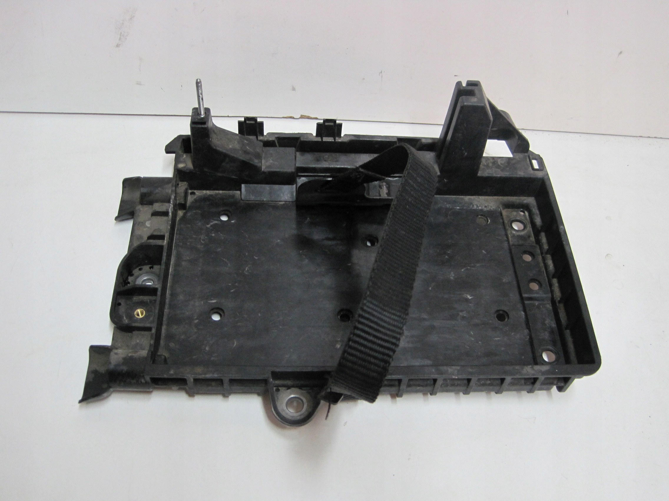 Grundlage Akumulatora Mercedes GLA 247 A1776204201