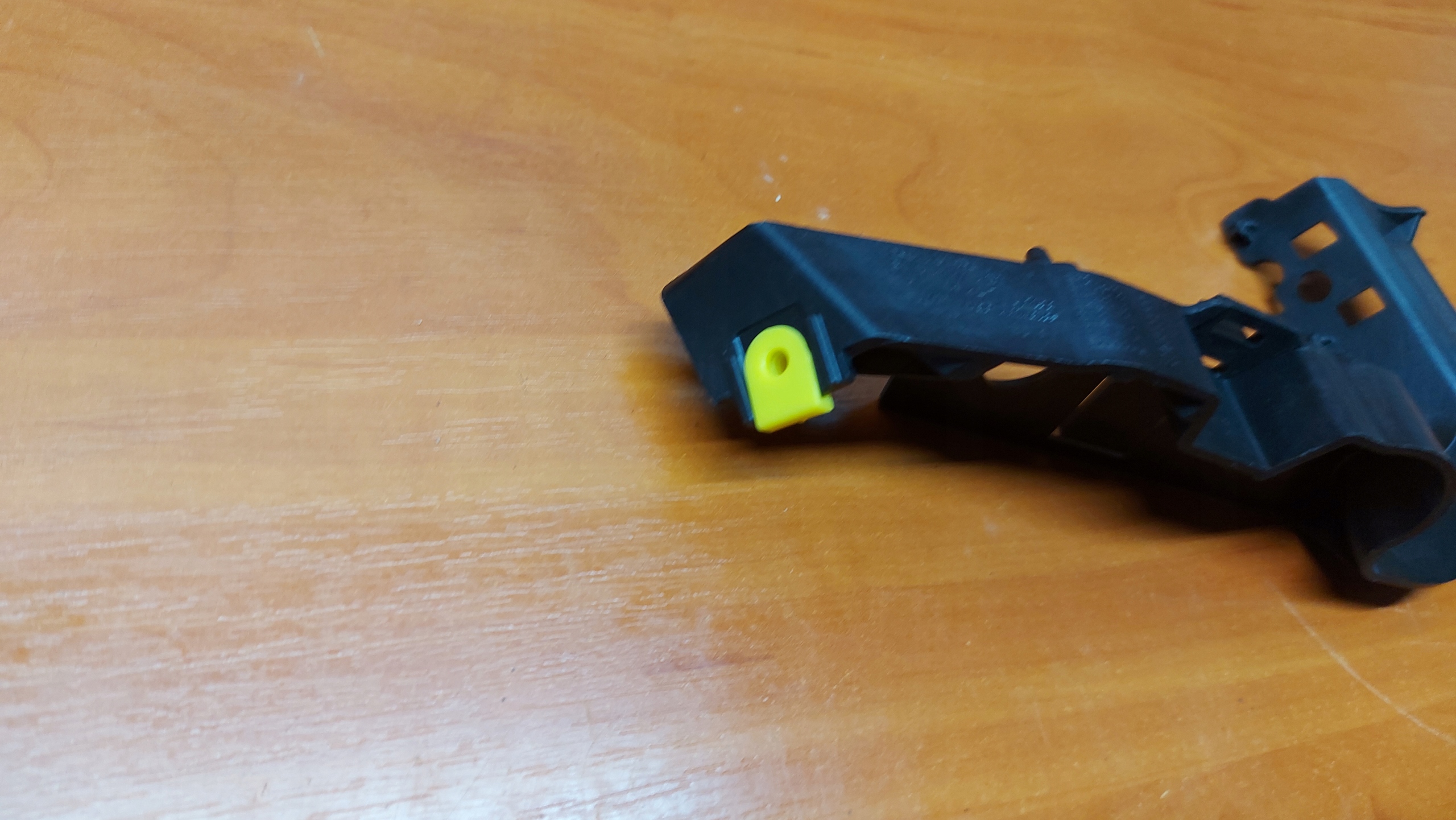 bumper bracket left front front TOYOTA AUDI A5 F5 16