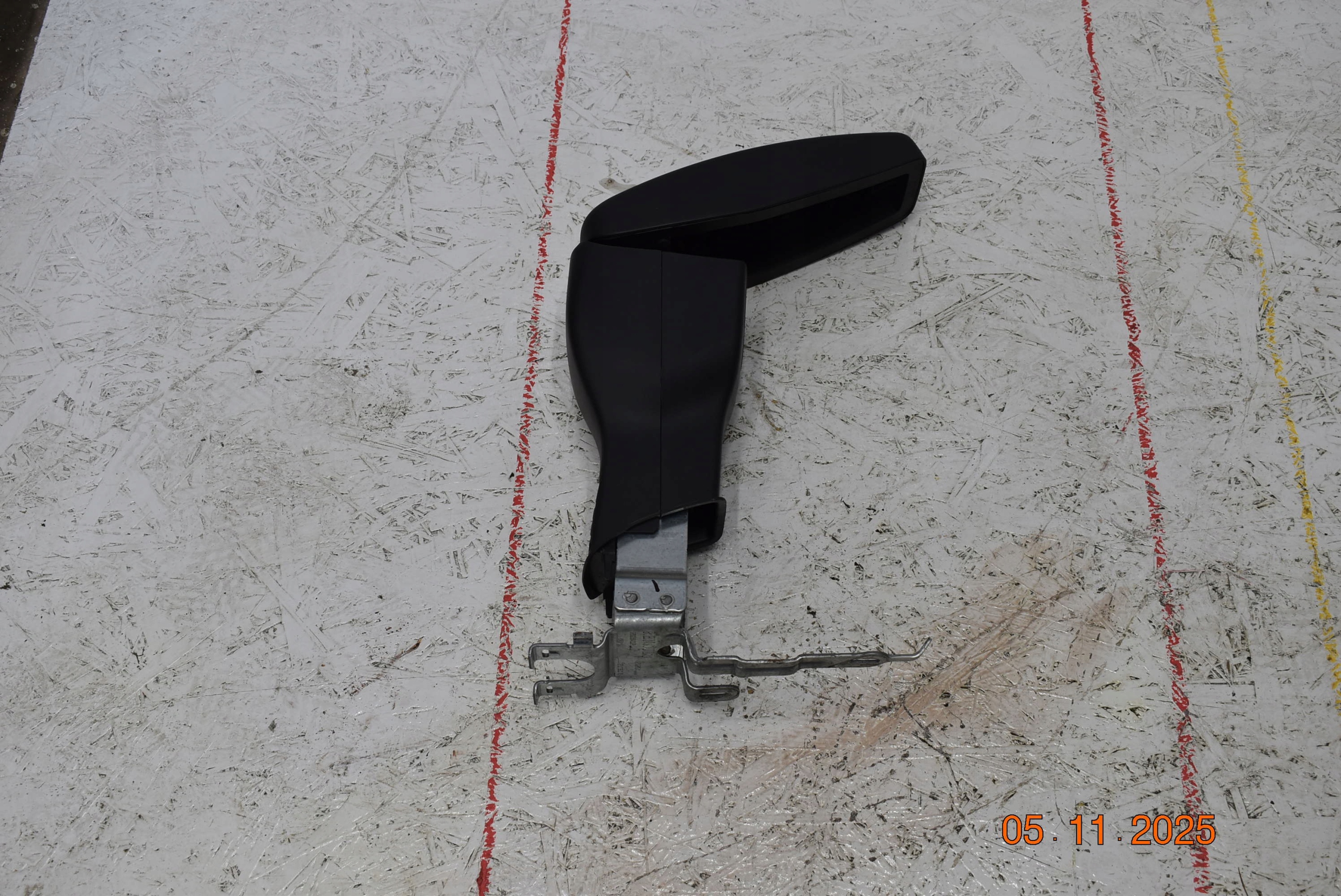 PODŁOKIETNIK DACIA LOGAN II MCV 2016