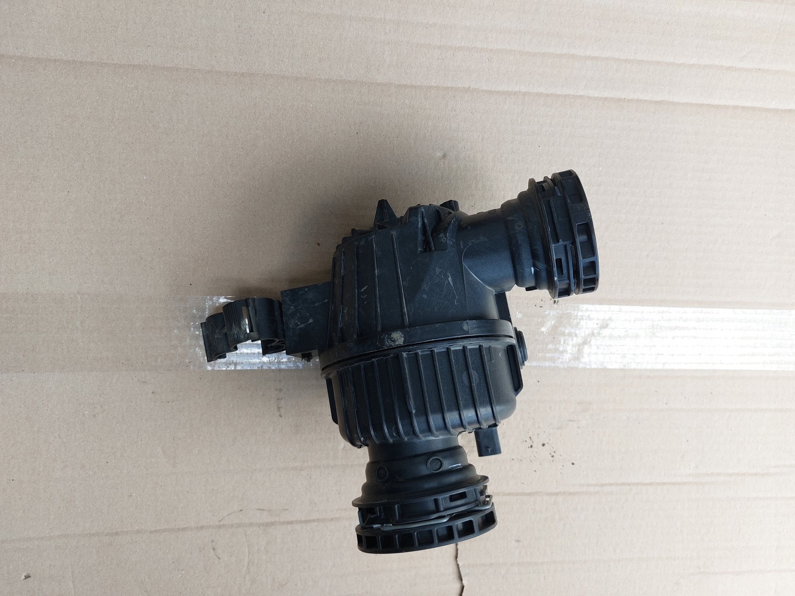 REZONATOR luft VOLVO XC90 II 20r B5