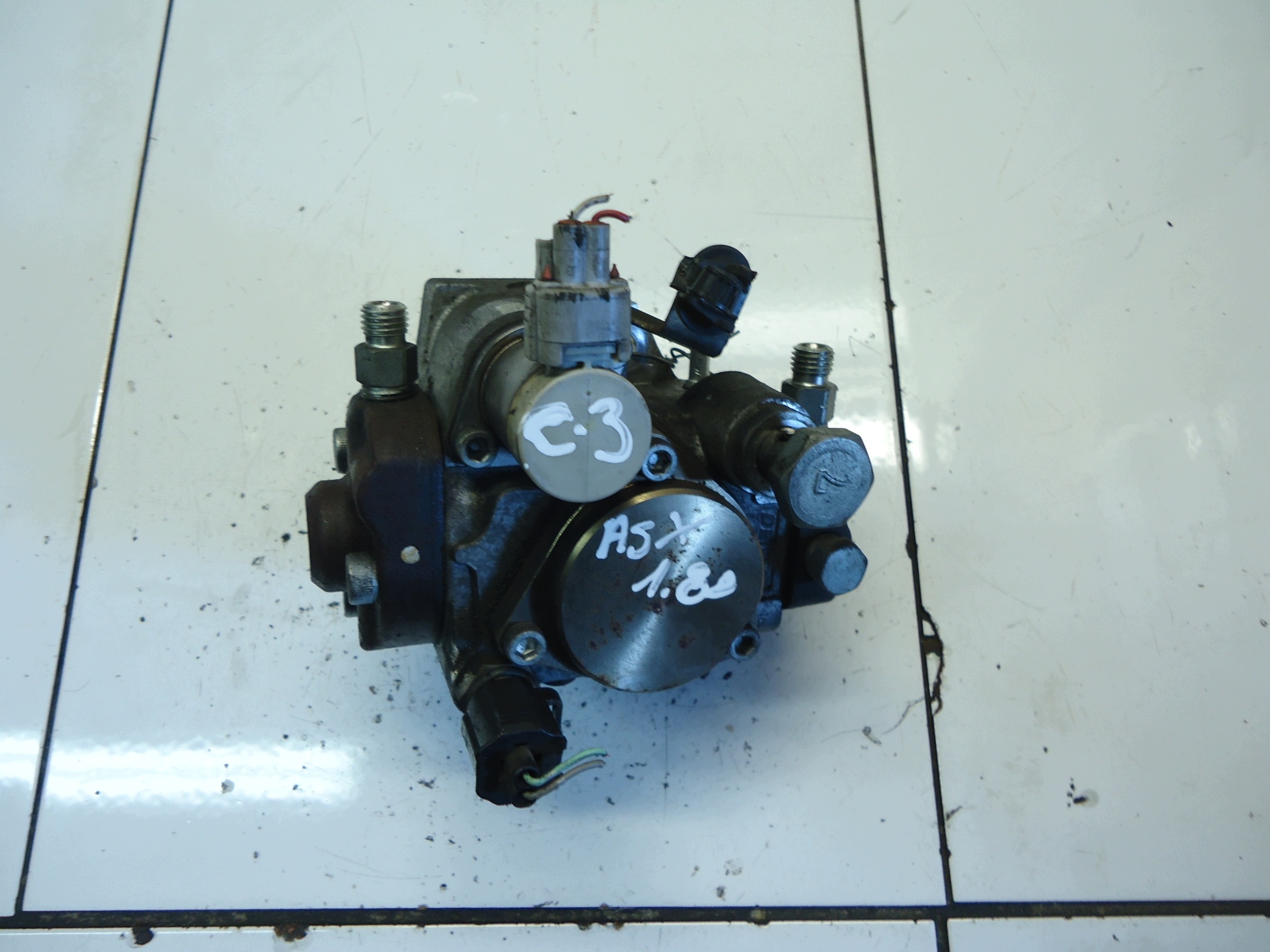 MITSUBISHI ASX 1.8 DI-D 2010 4N13 einspritzpumpe 1460A043
