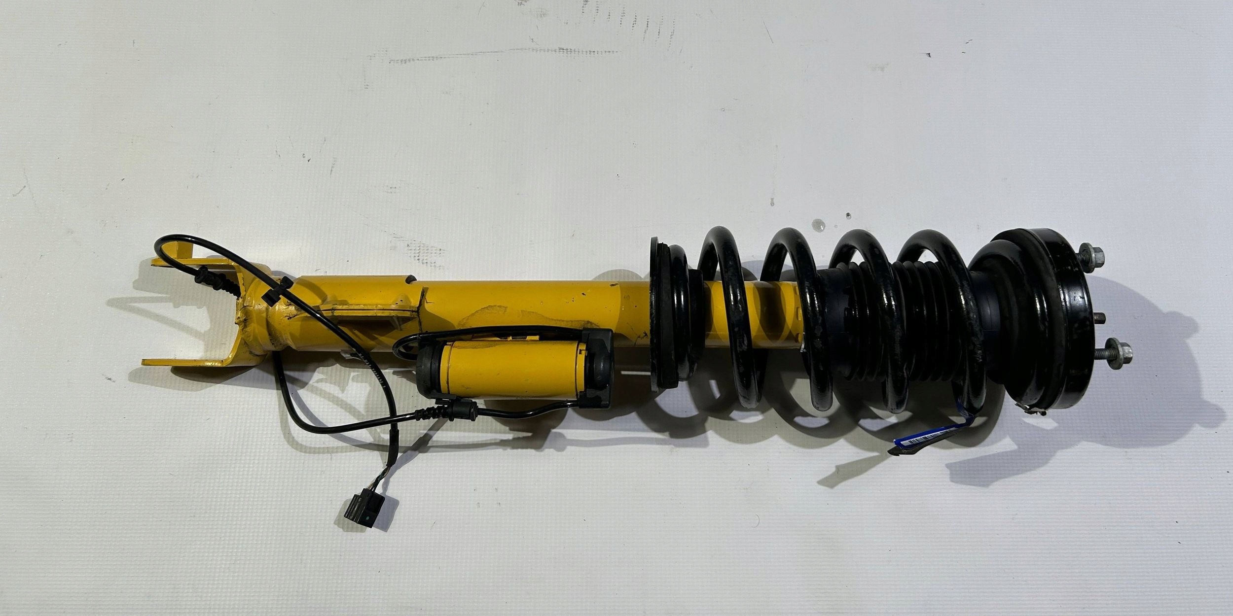 shock absorber front front right Dodge Charger Challenger SRT Hellcat 2015