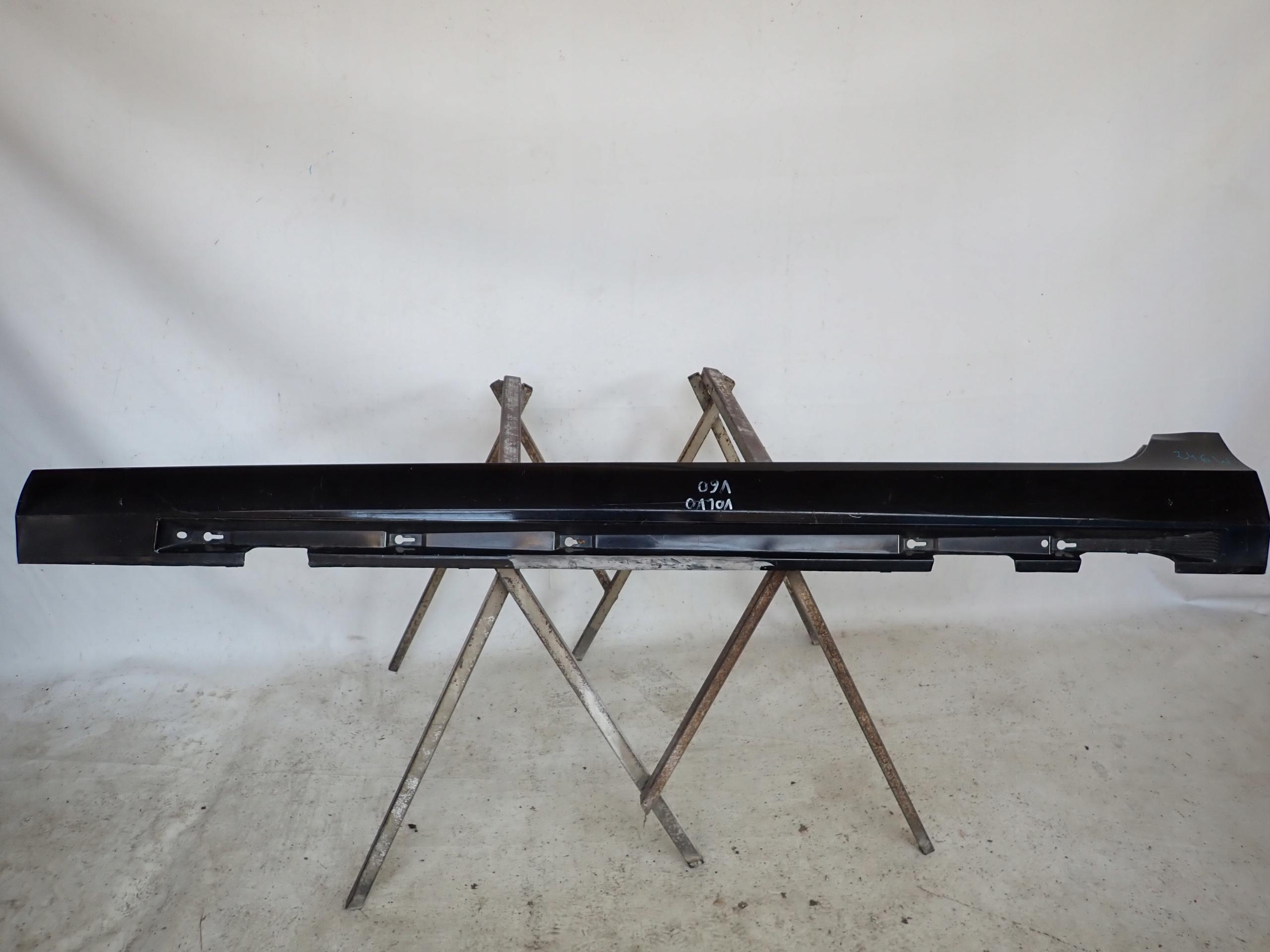 VOLVO S60 II V60 10-> threshold left moulding threshold left 31333004