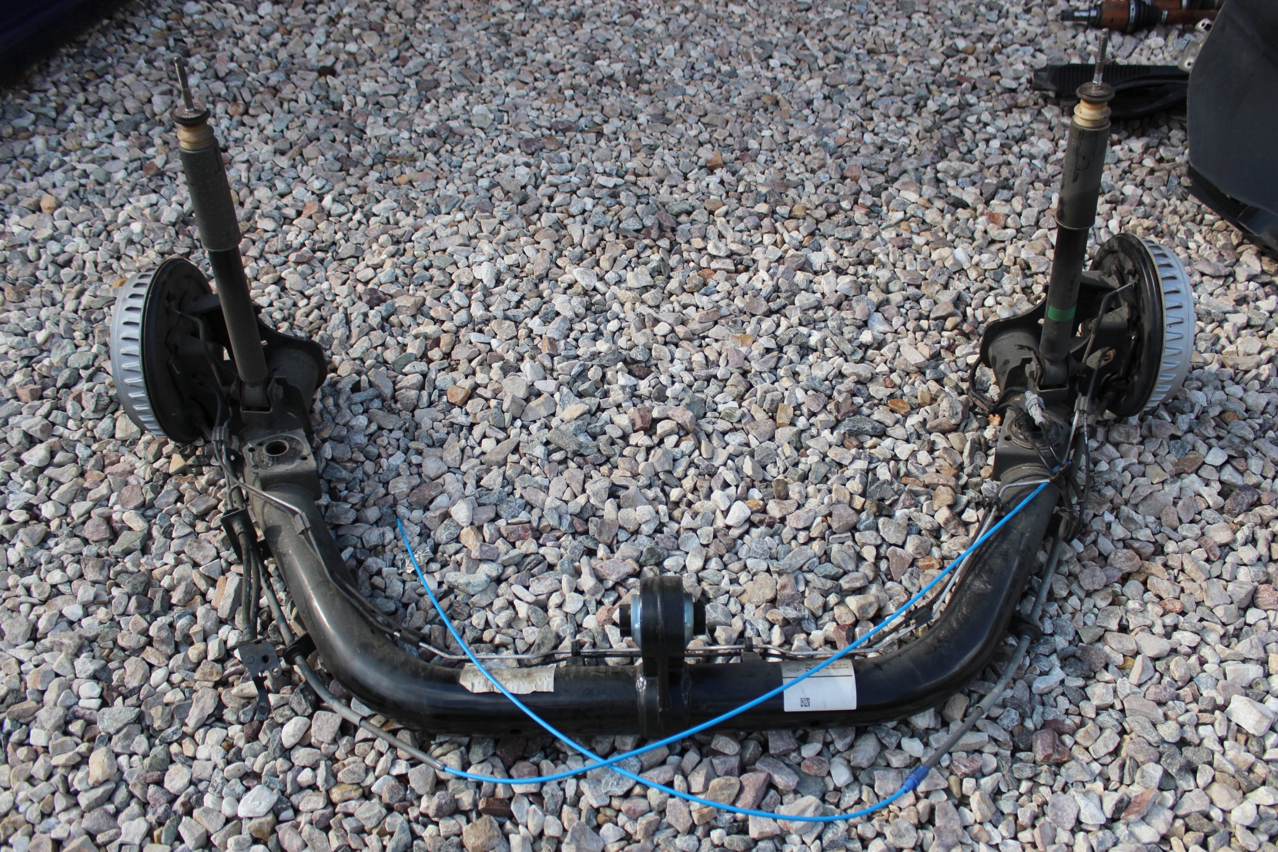 RENAULT TWINGO III ZAWIESZENIE TYŁ BELKA ZWROTNICA KOMPLET SMART FORFOUR