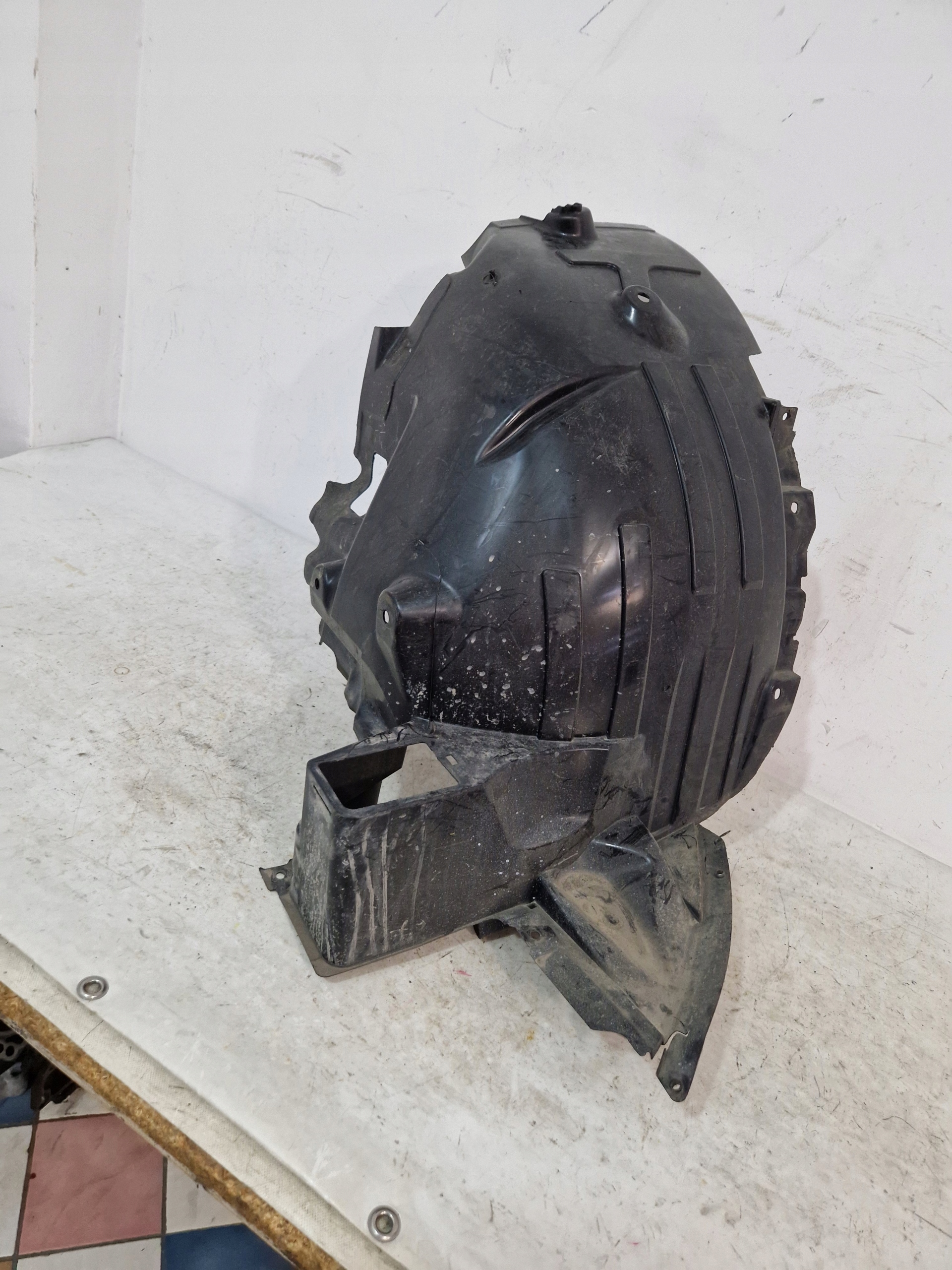 mudguard front left MERCEDES SPRINTER 907 part front A9076840000