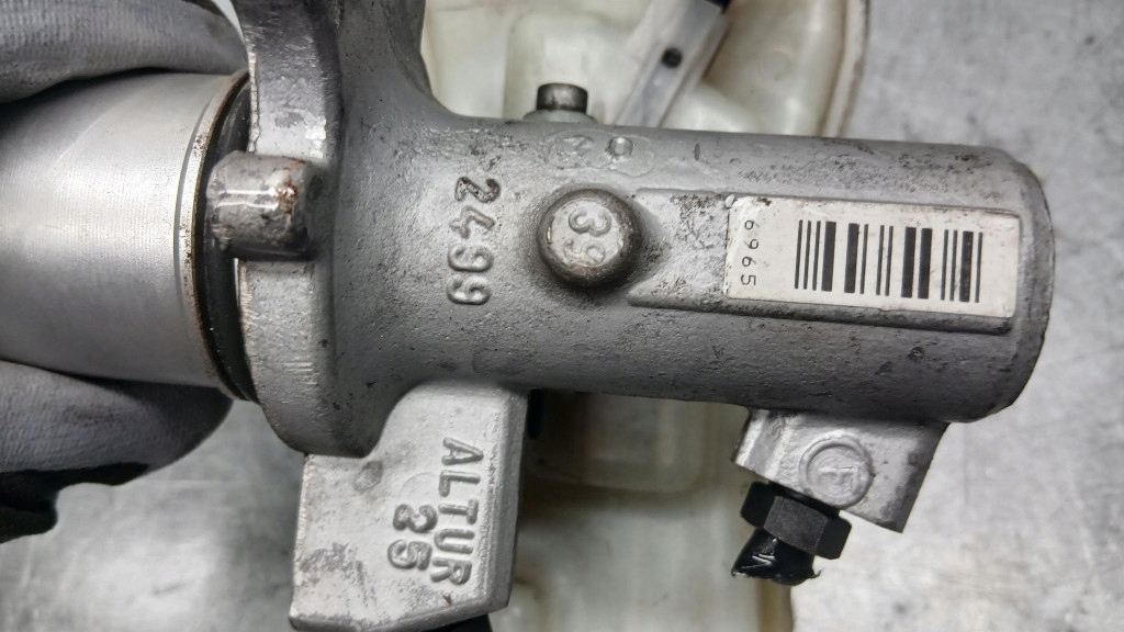 насос vw PASSAT B5 FL 2.0tdi 00-05R седан