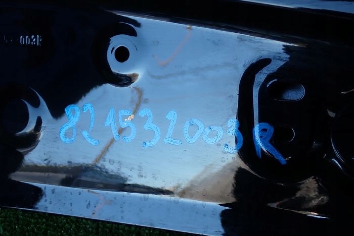 RENAULT AUSTRAL 22- door left rear. rear part