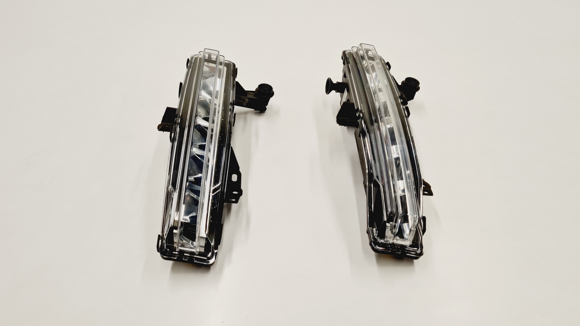 HALOGEN LED LEWY RANGE ROVER Informacje dodatkowe żarówki w zestawie