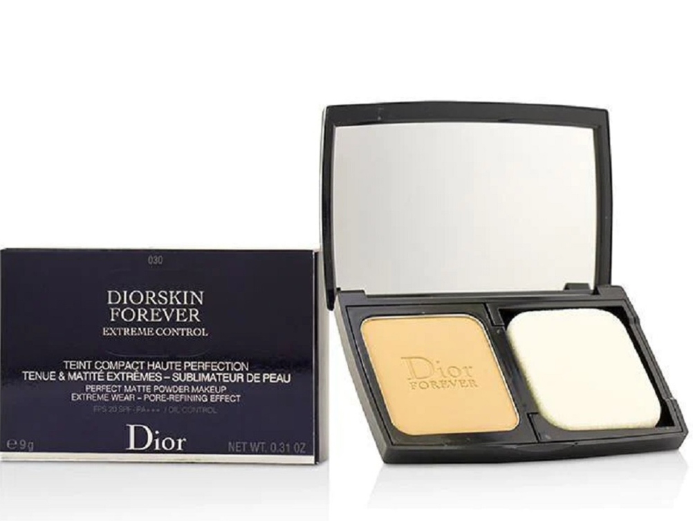 Dior Diorskin Forever Extreme Control puder w kompakcie 030 Medium Beige