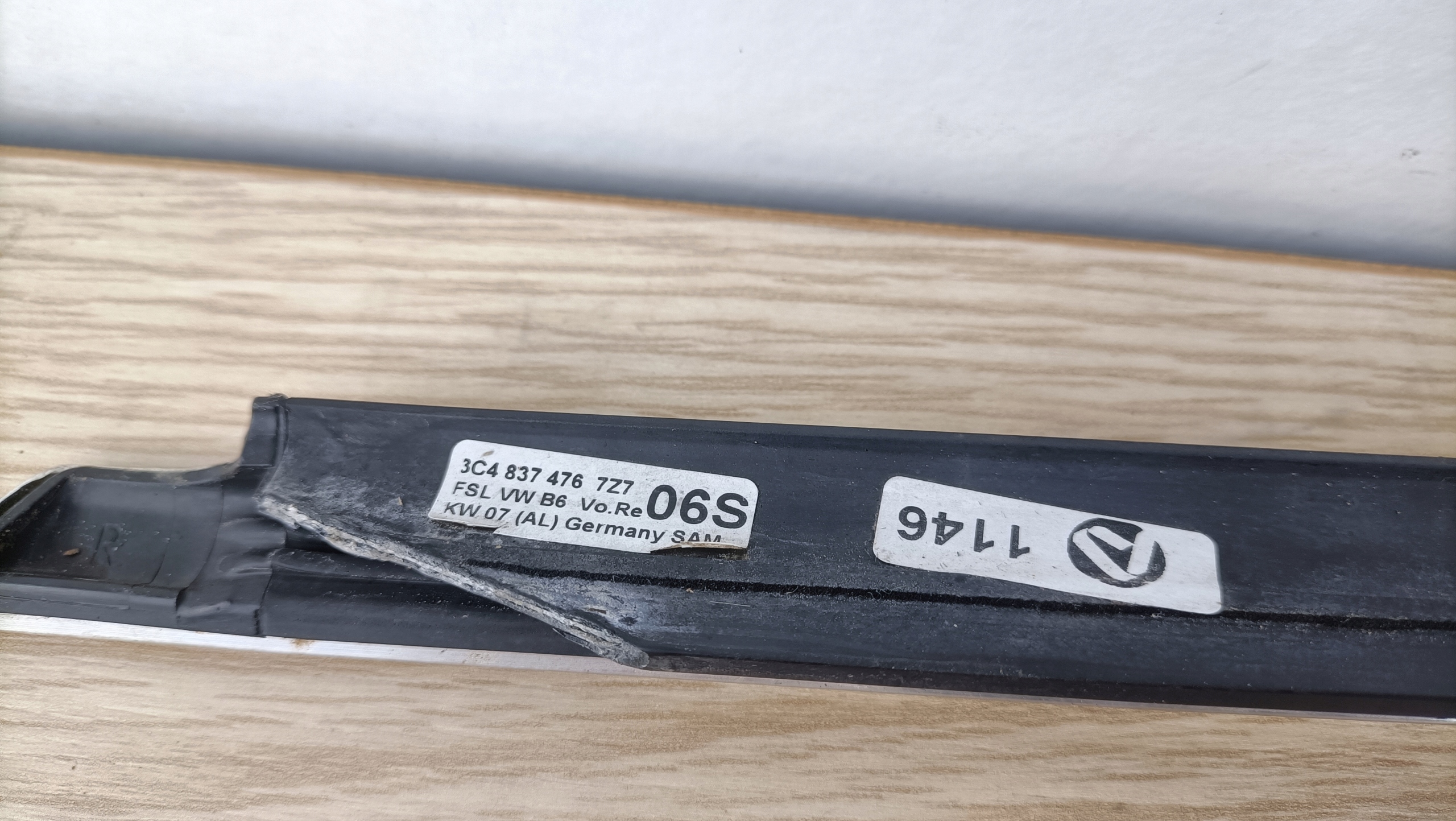VW PASSAT B6 moulding dust windows door right front K117/DF628