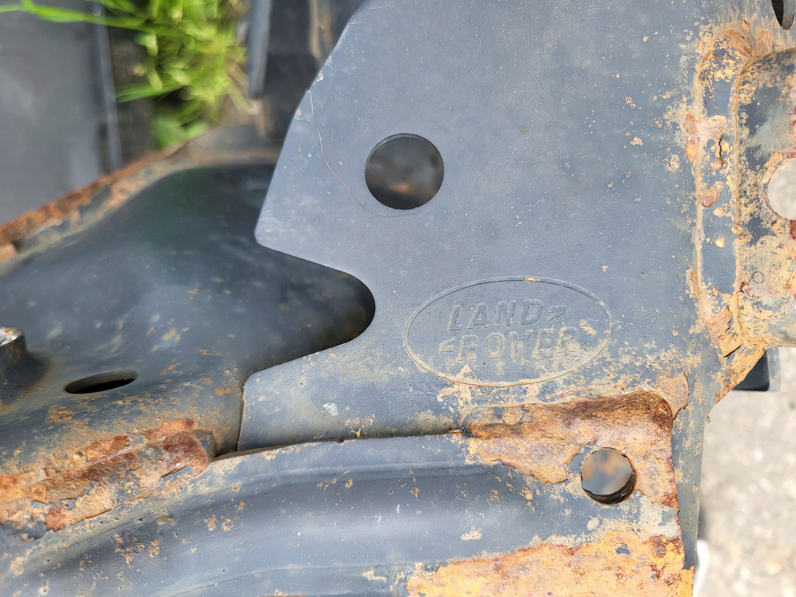 axle beam springing rear. subframe axle beam TRAWERS sider rear part JAGUAR F-PACE OE