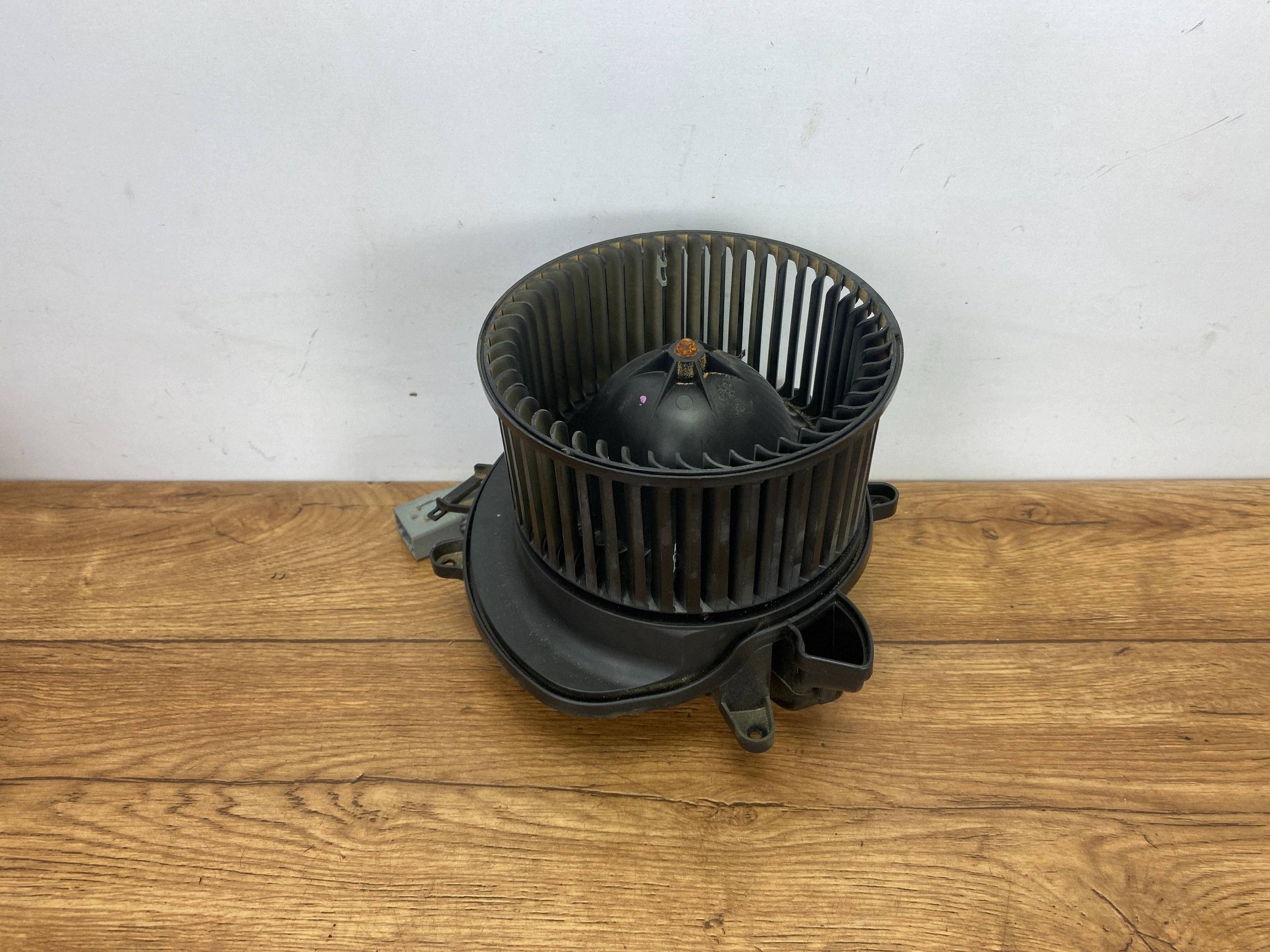 heating air conditioning devices Ford Mustang VI 2015+