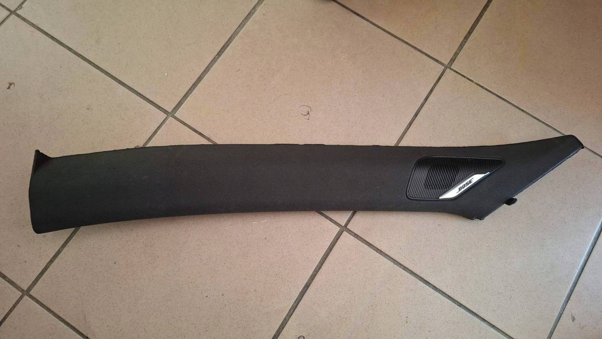 cover side slupka A front side left Renault Clio V 769127483R BOSE