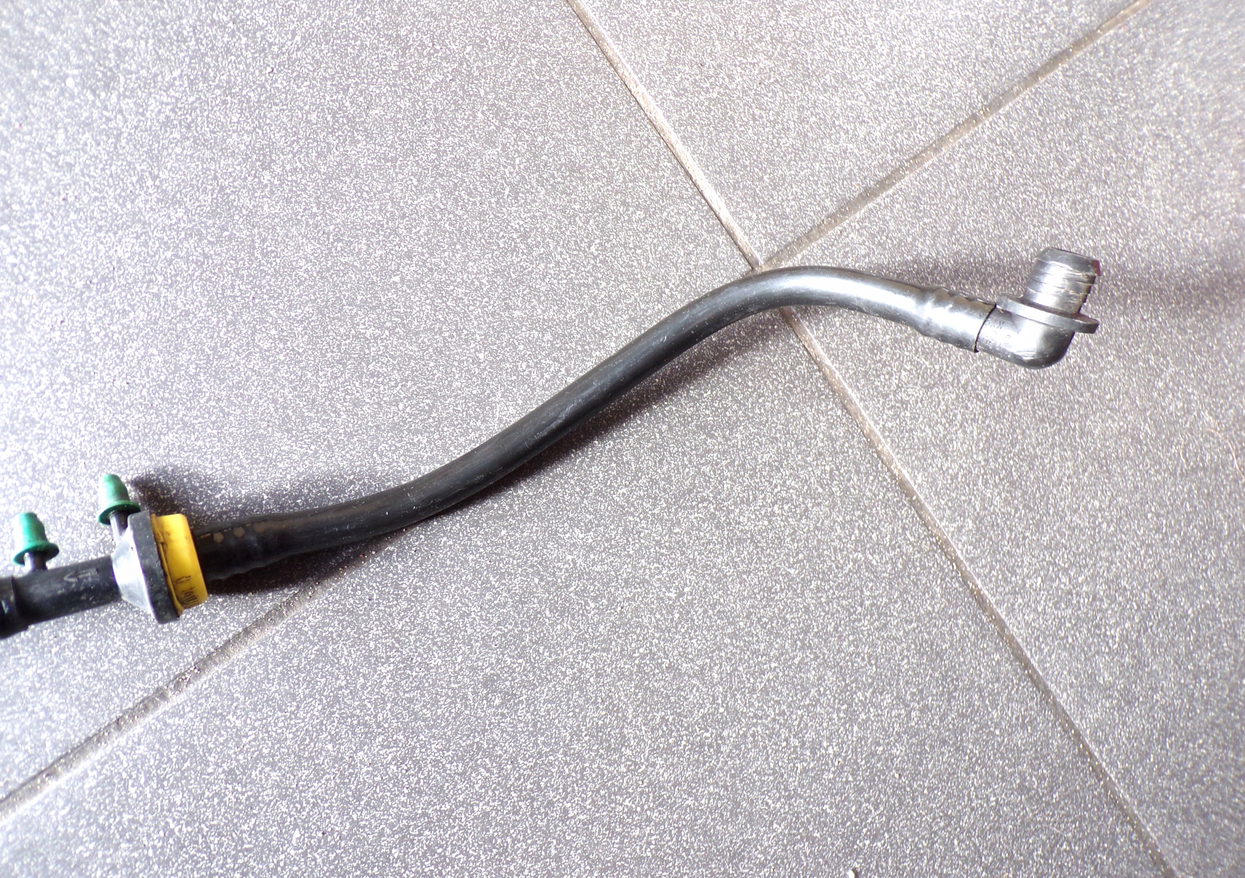 VW T4 2.4 D Schlauch OD WACUM POMPY DO servo Brems-