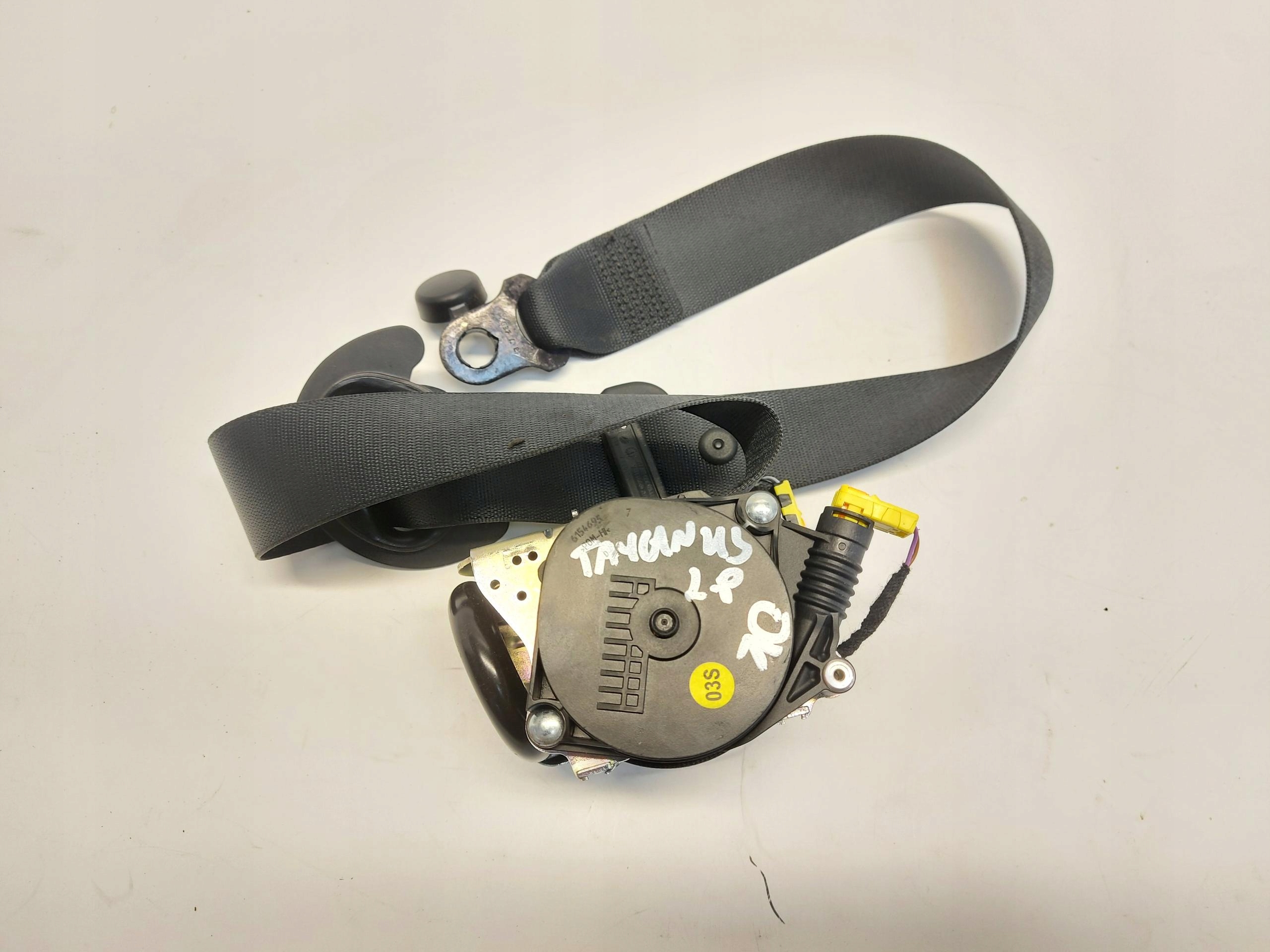 Porsche Taycan 4S 9J1 2021r tension belt safety left front