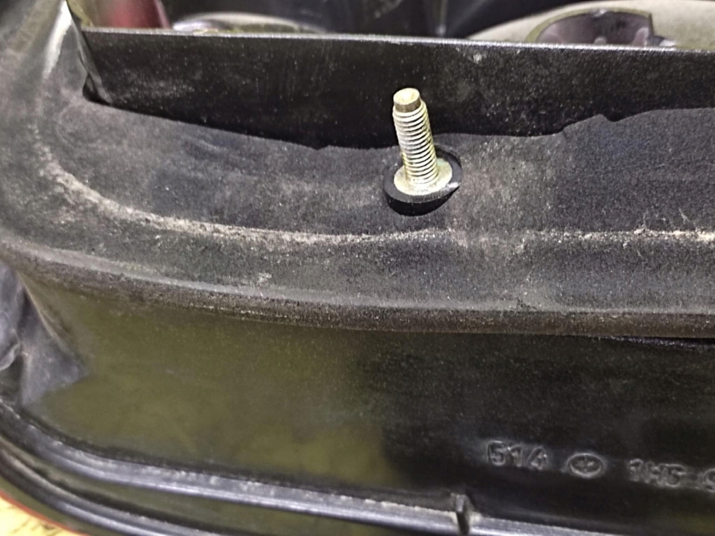 VW GOLF III light right rear part 1H6945112