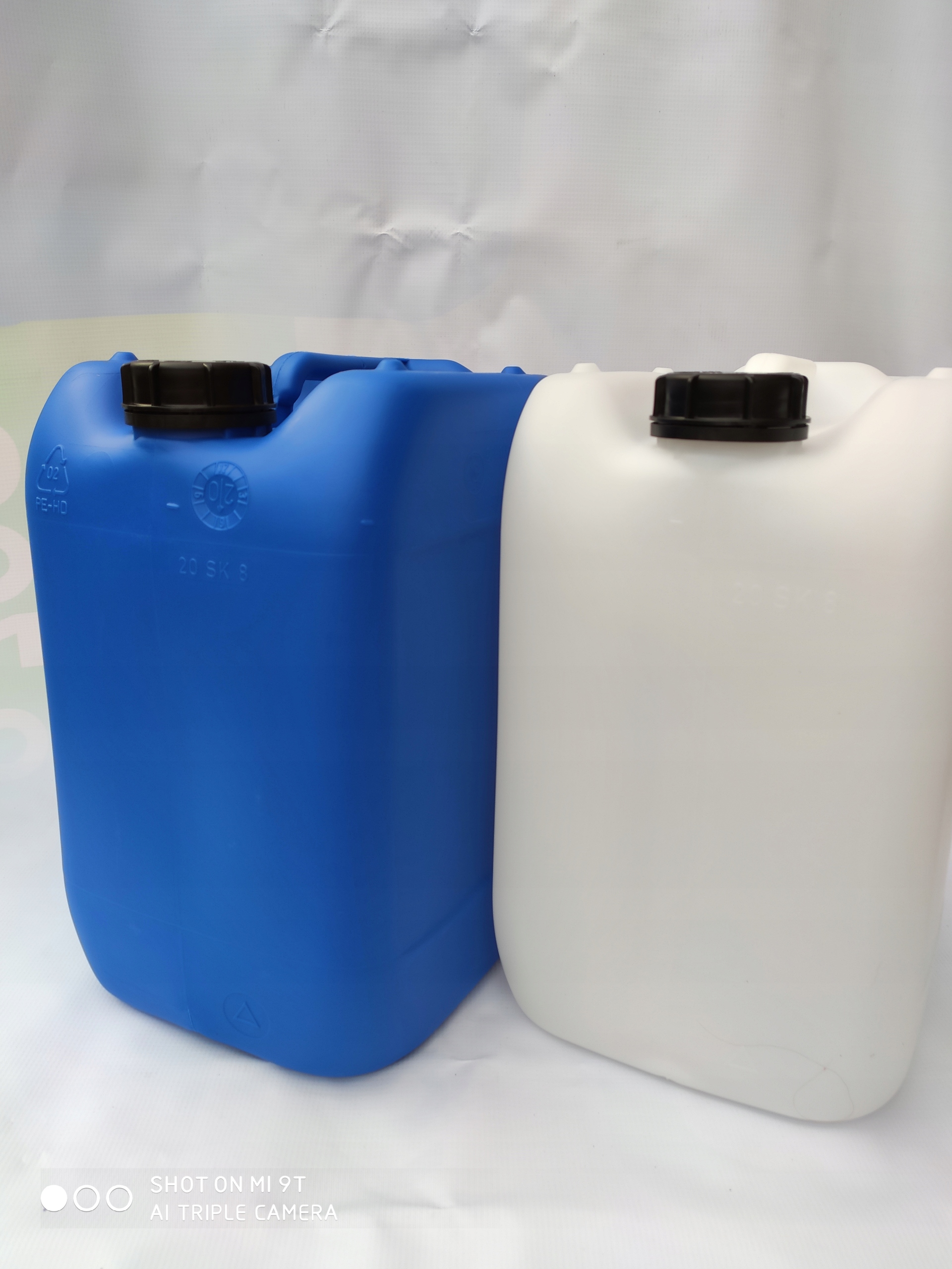 

Kanister 20l karnister baniak pojemnik wodę Atest