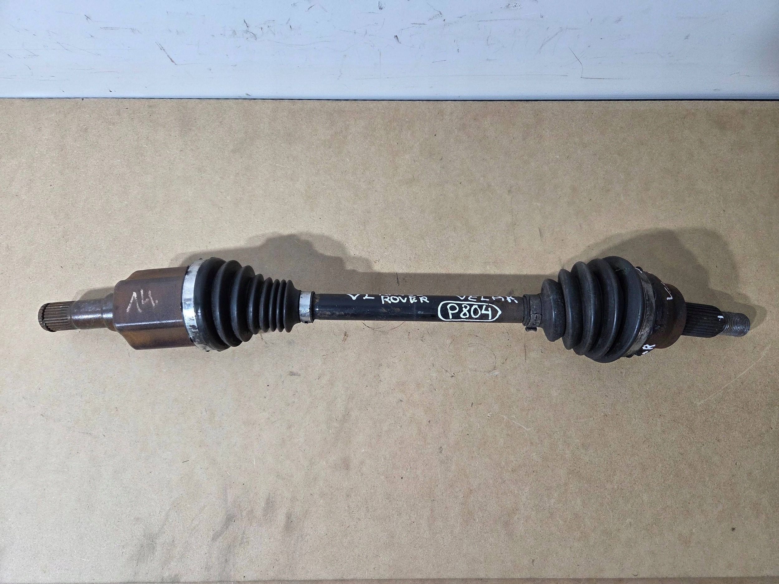 Land Rover Range Rover Velar semi-axis front left 2,0 D / HK833N129 (P804)