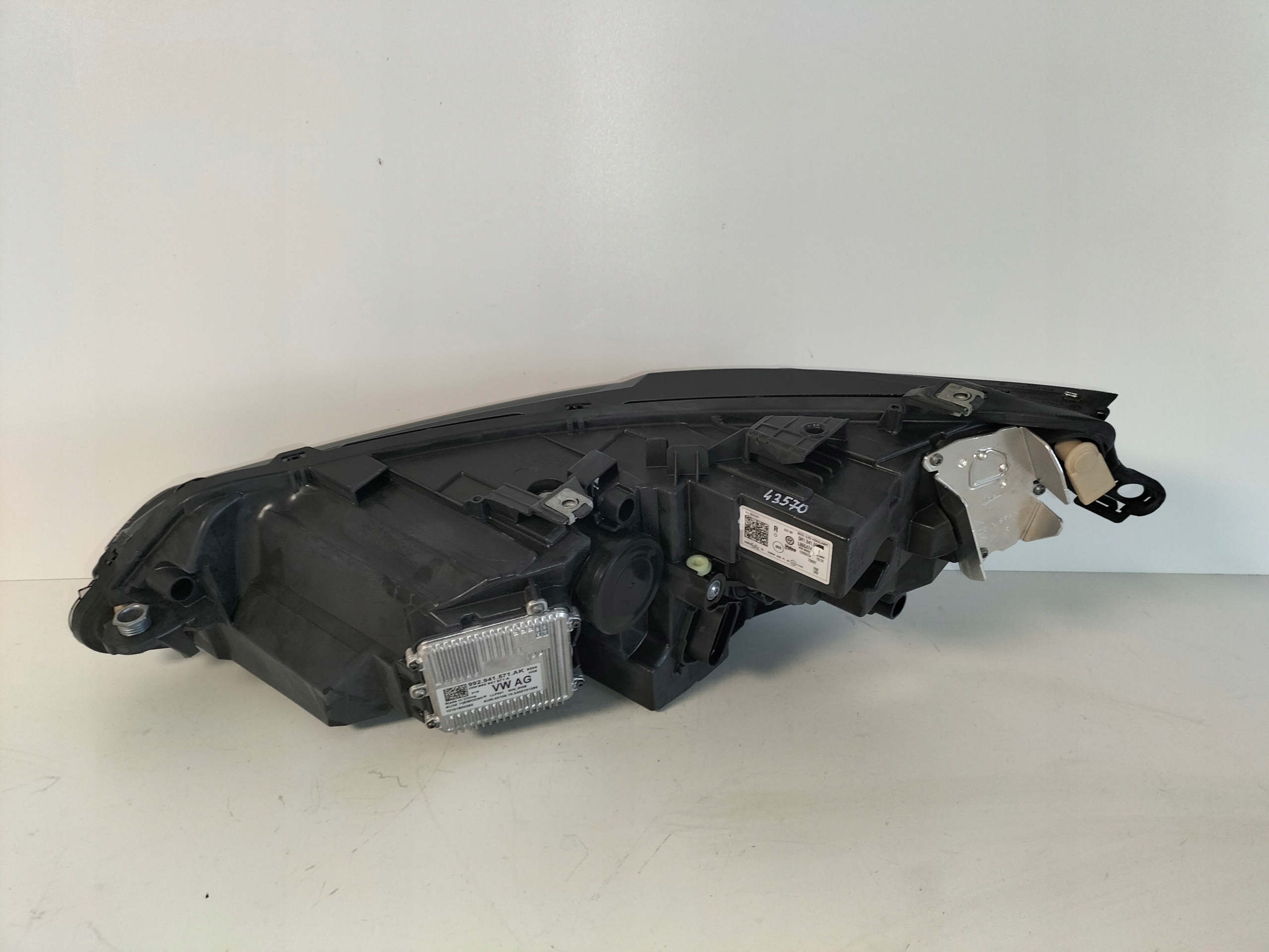 light front reflektor right VW GOLF 8 VIII LIFT 24- FULL LED