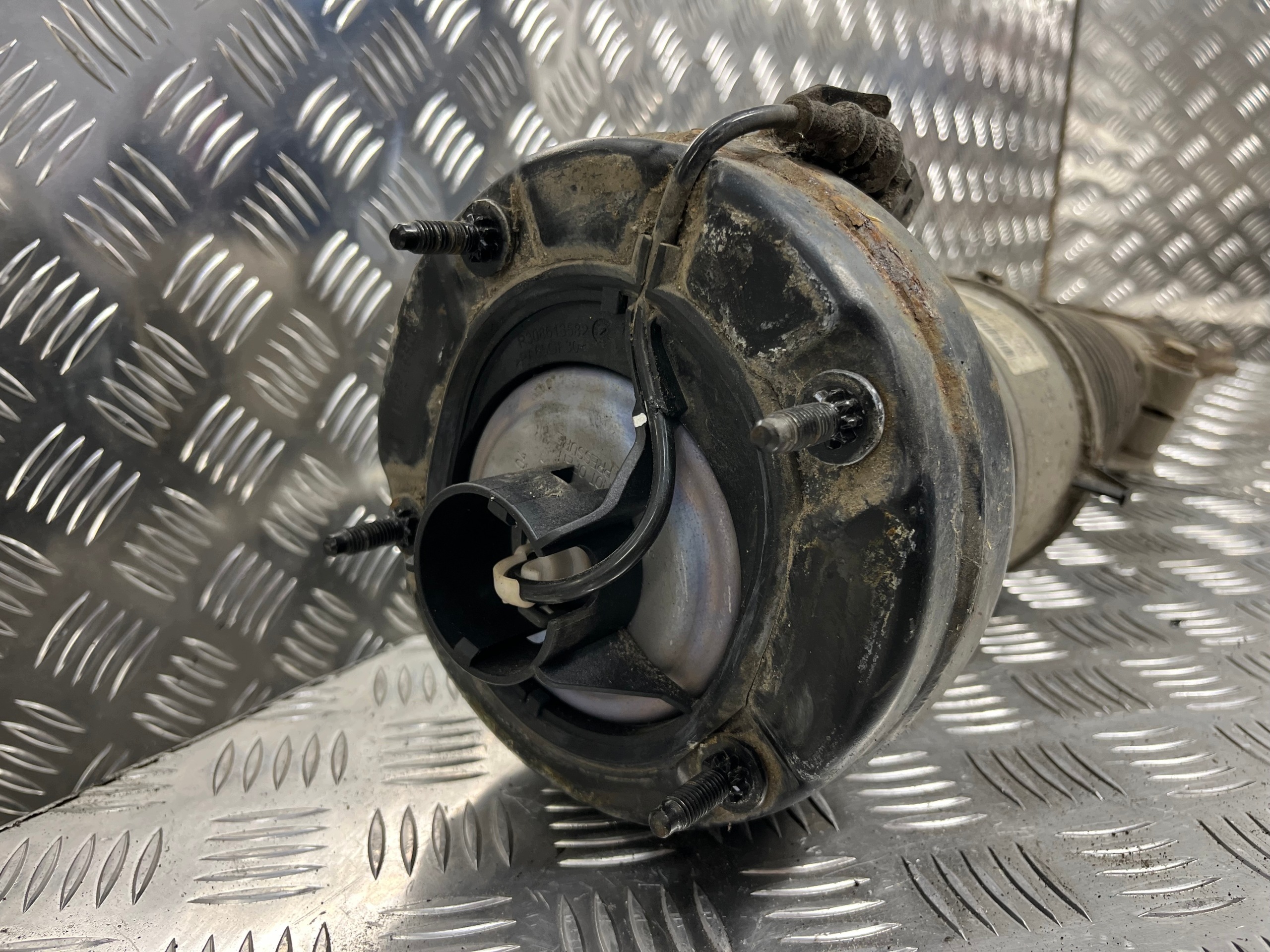 MCPERSON right front front AUDI A6-C7 4G0616039AD