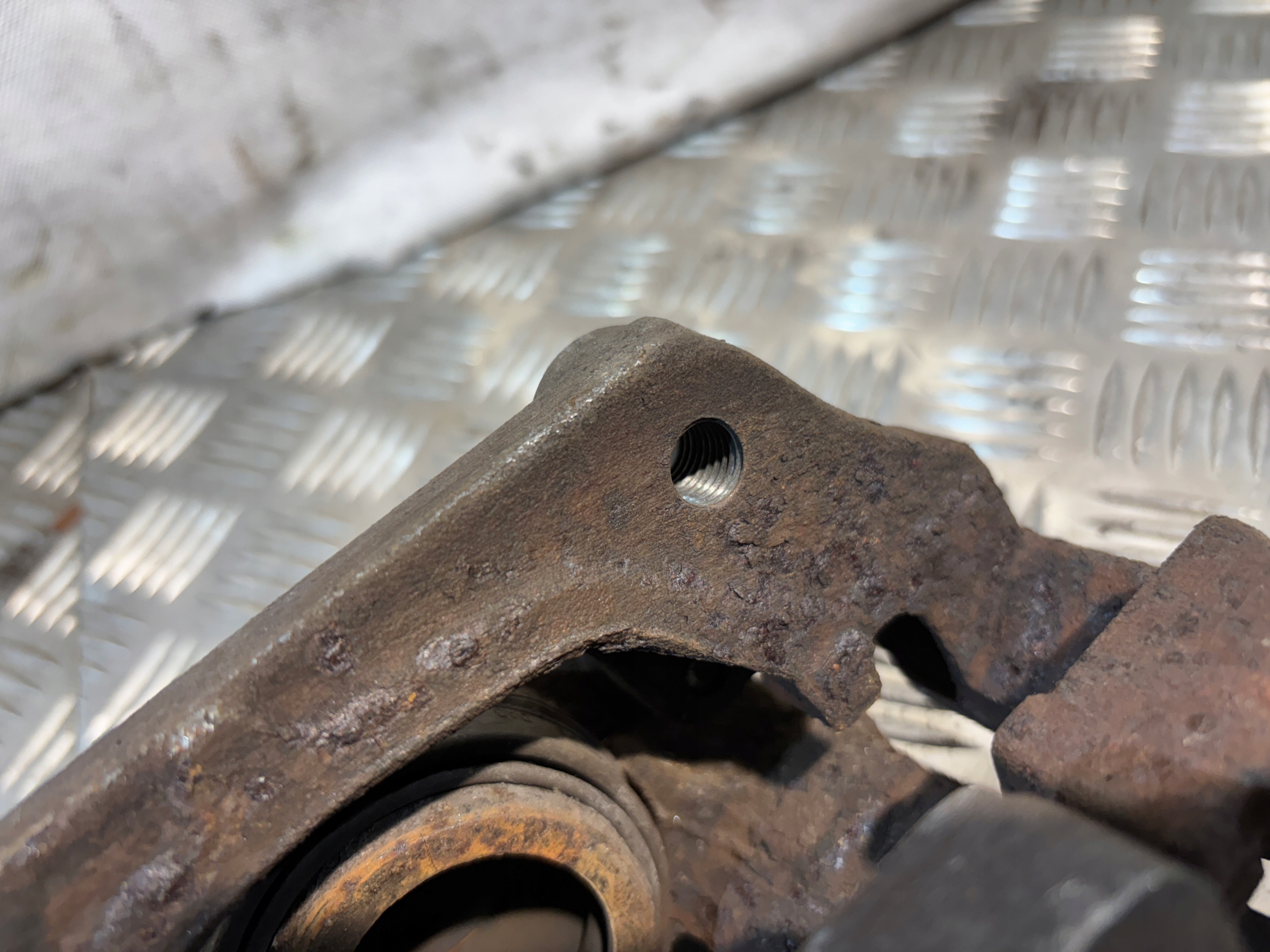 caliper brake left front BMW E91 lift 2,0B N43B20A