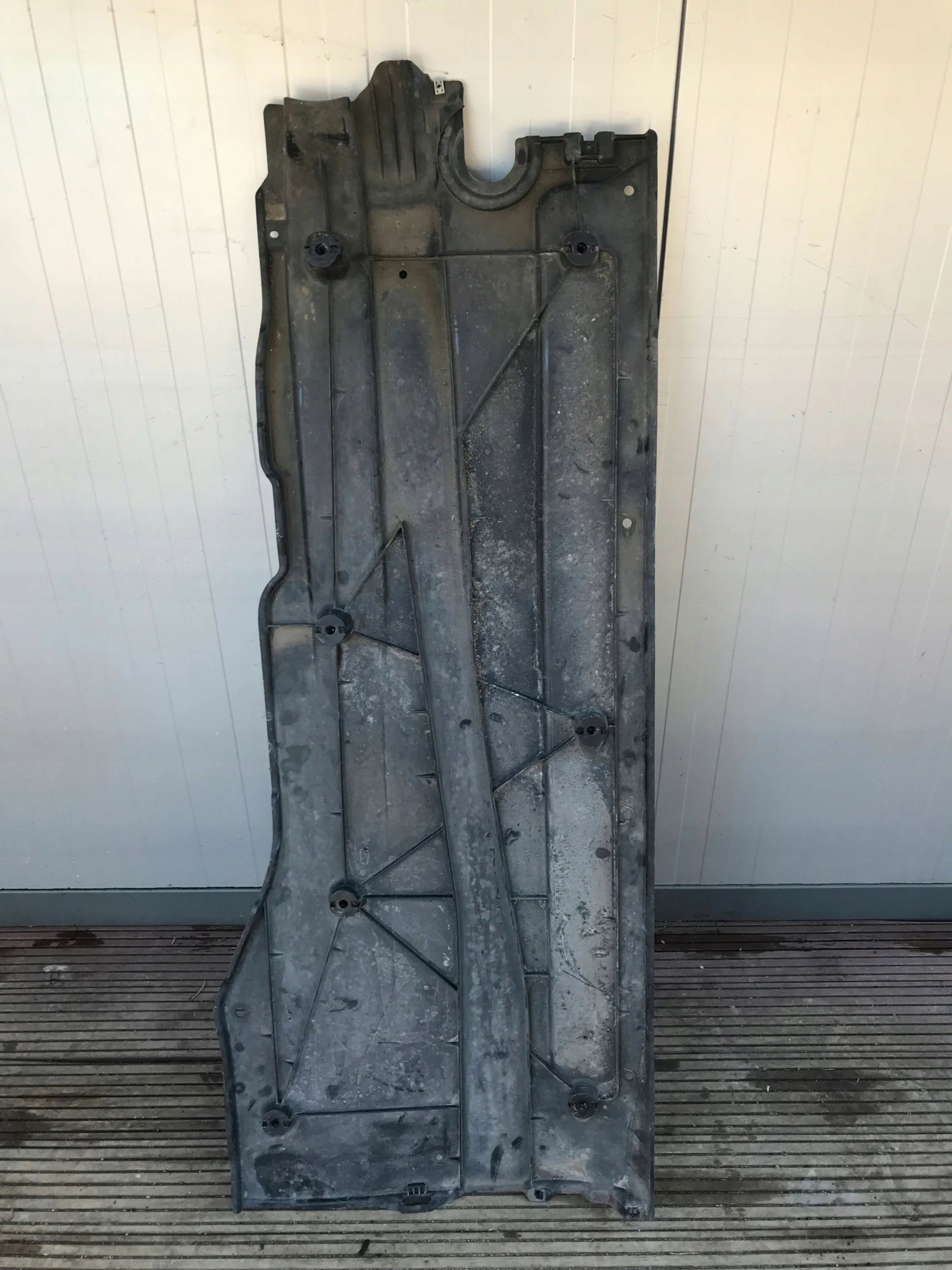 cover chassis VW PASSAT B8 KOMBI 3Q0825202F