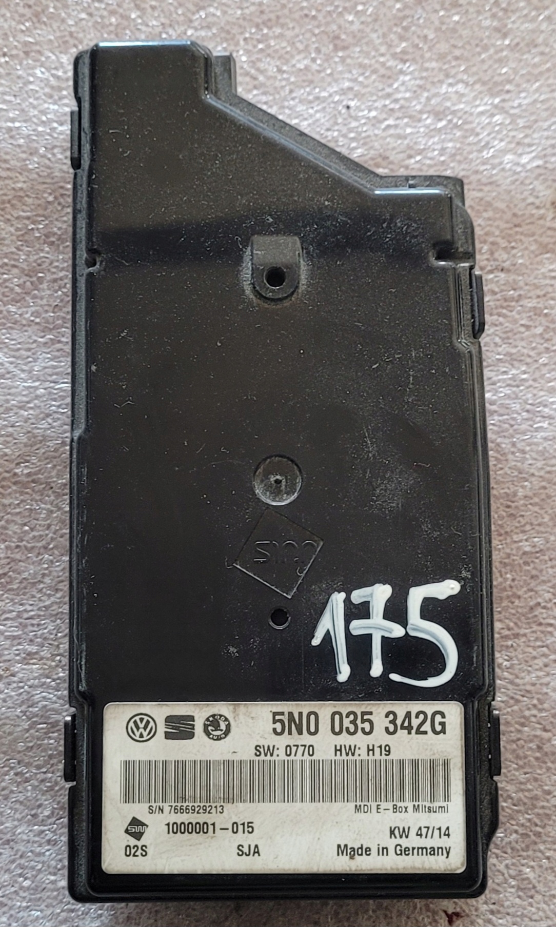 блок комфорта volkswagen oe 5N0035342G