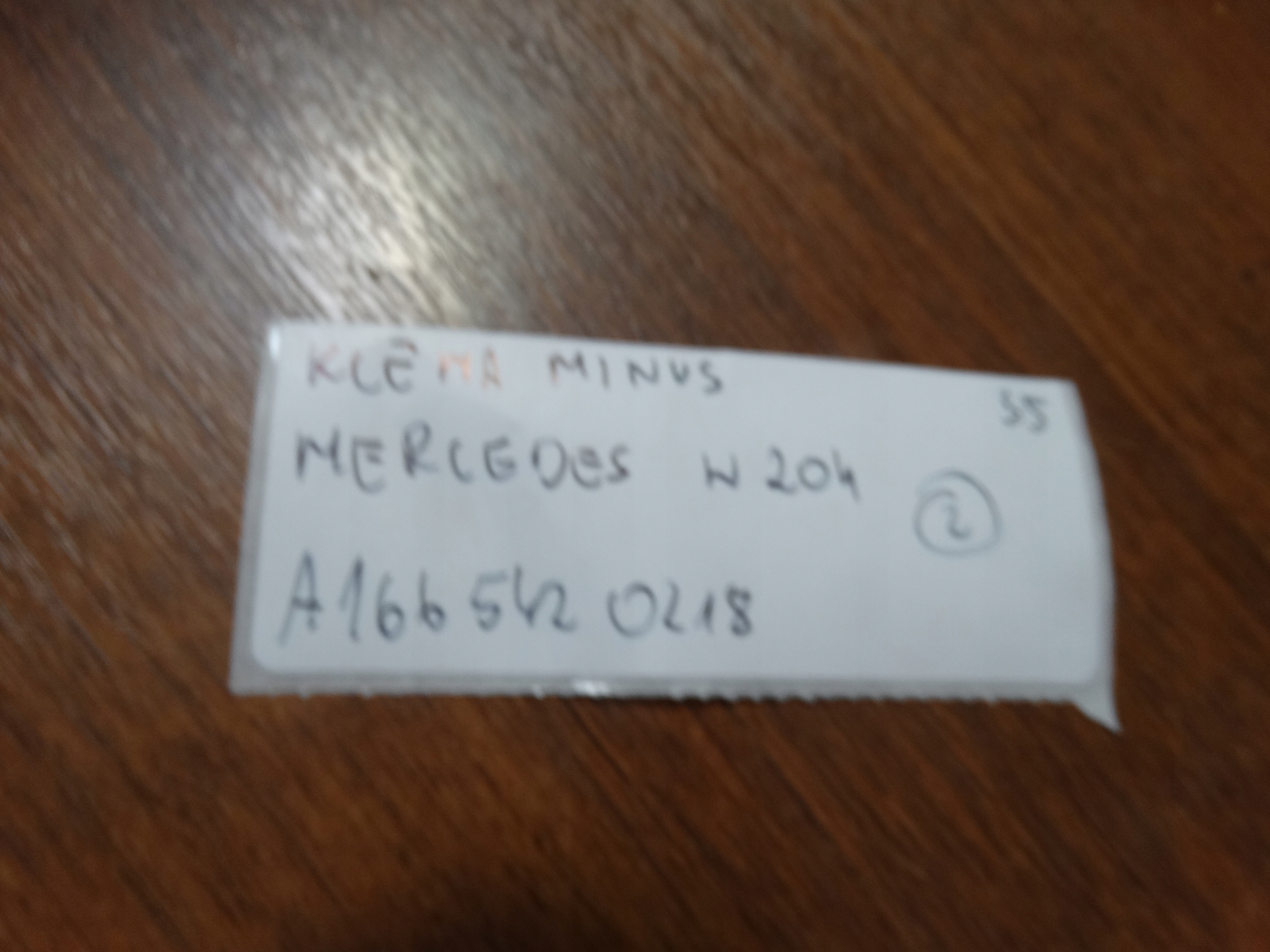 IDEALNA BORNE NÉGATIVE MERCEDES W204 1