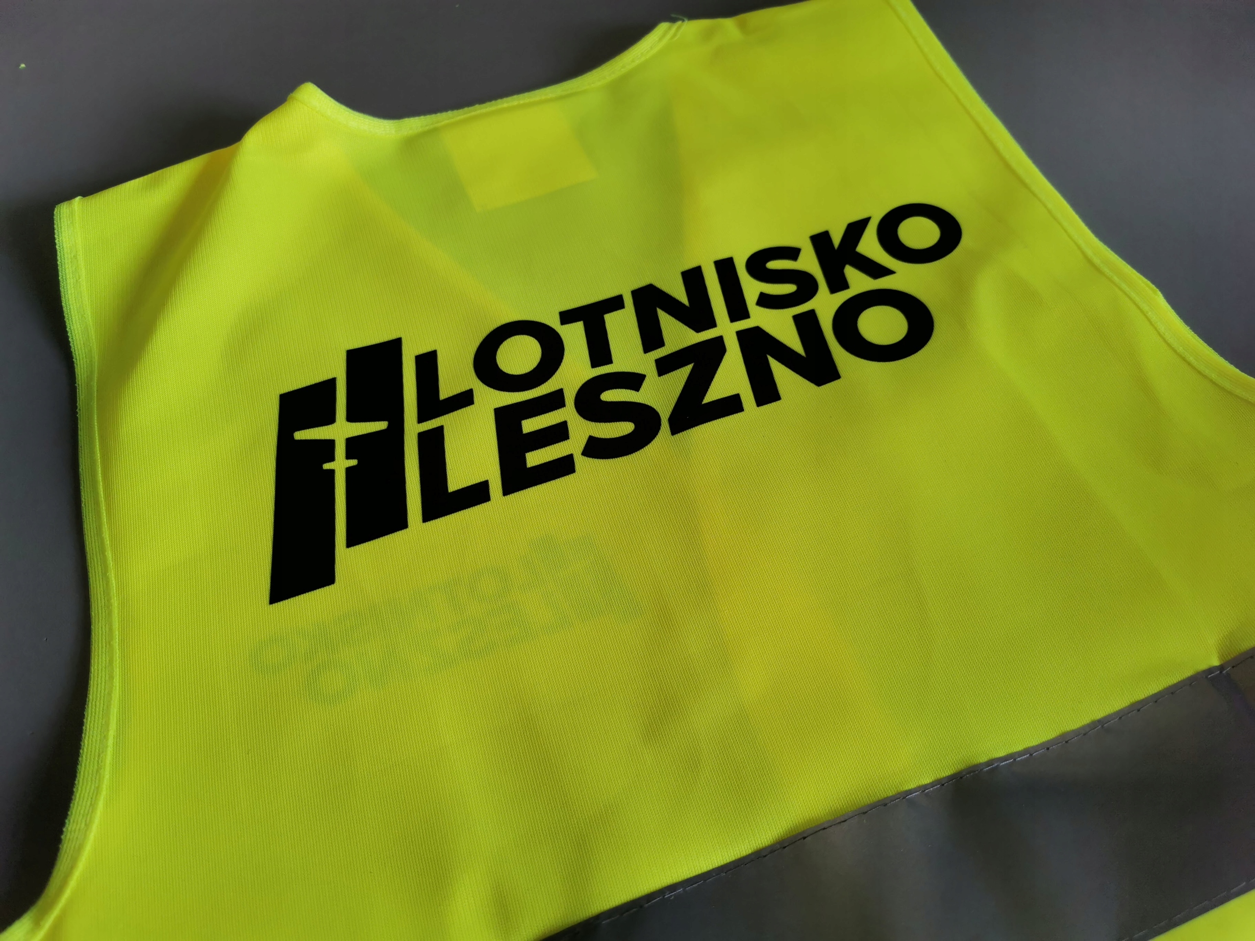 Kamizelka Odblaskowa z Nadrukiem Napisem LOGO Rozmiar 3XL