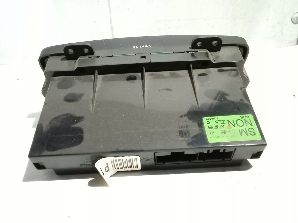 Hyundai Santa Fe and control panel air conditioning devices