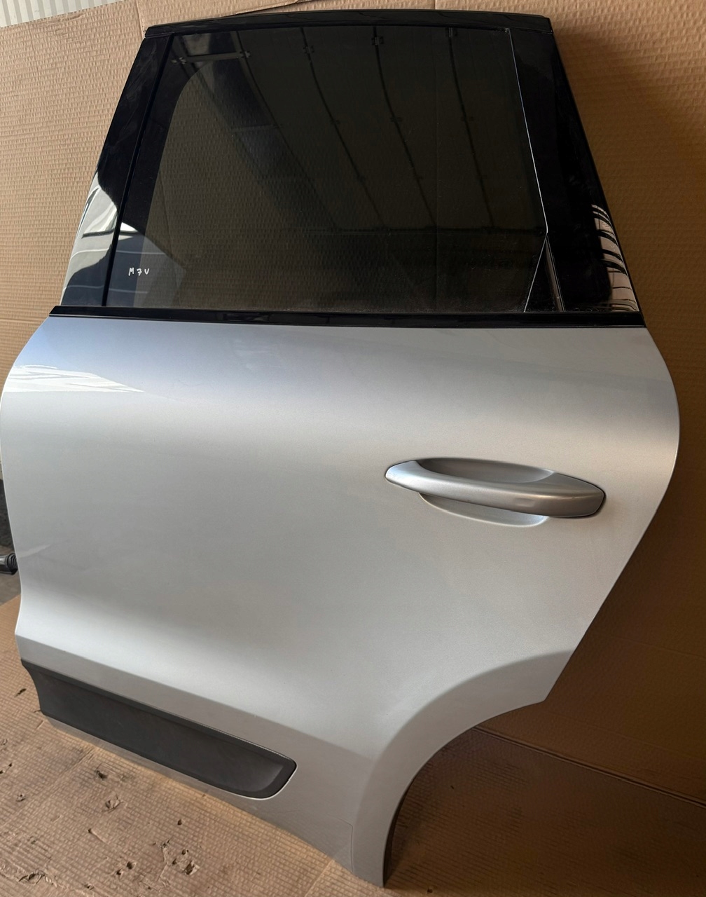 IDEALNE Tür heck hinten links PORSCHE MACAN Farbe M7U 1