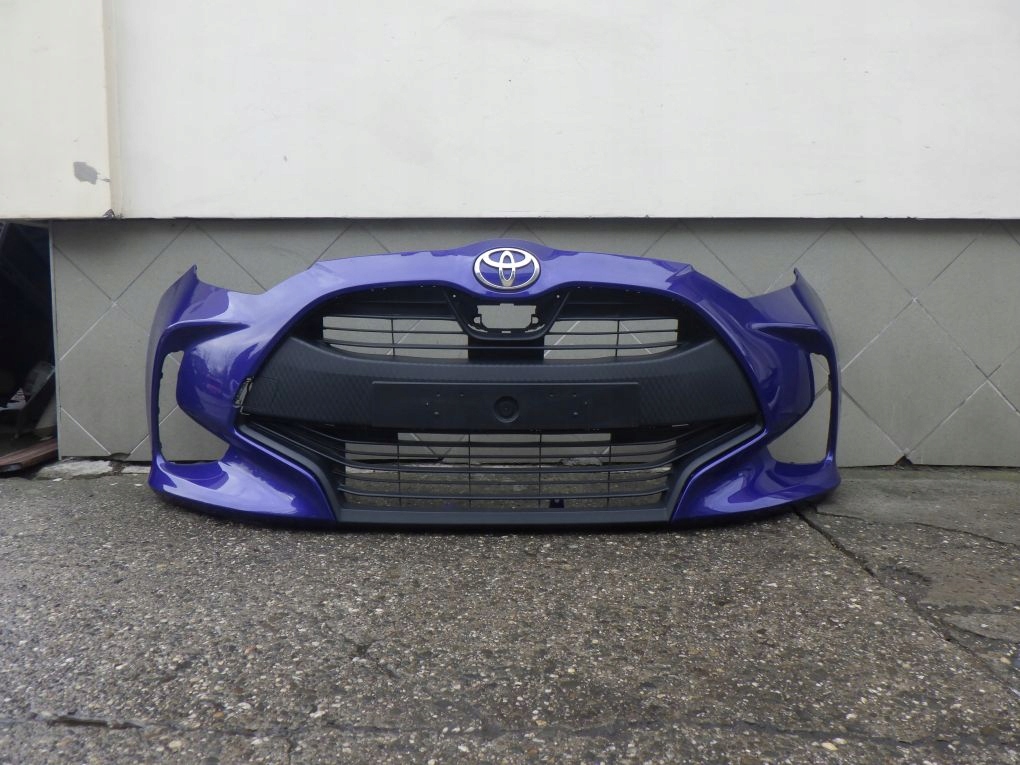 TOYOTA YARIS 4 IV P21 2020- front bumper