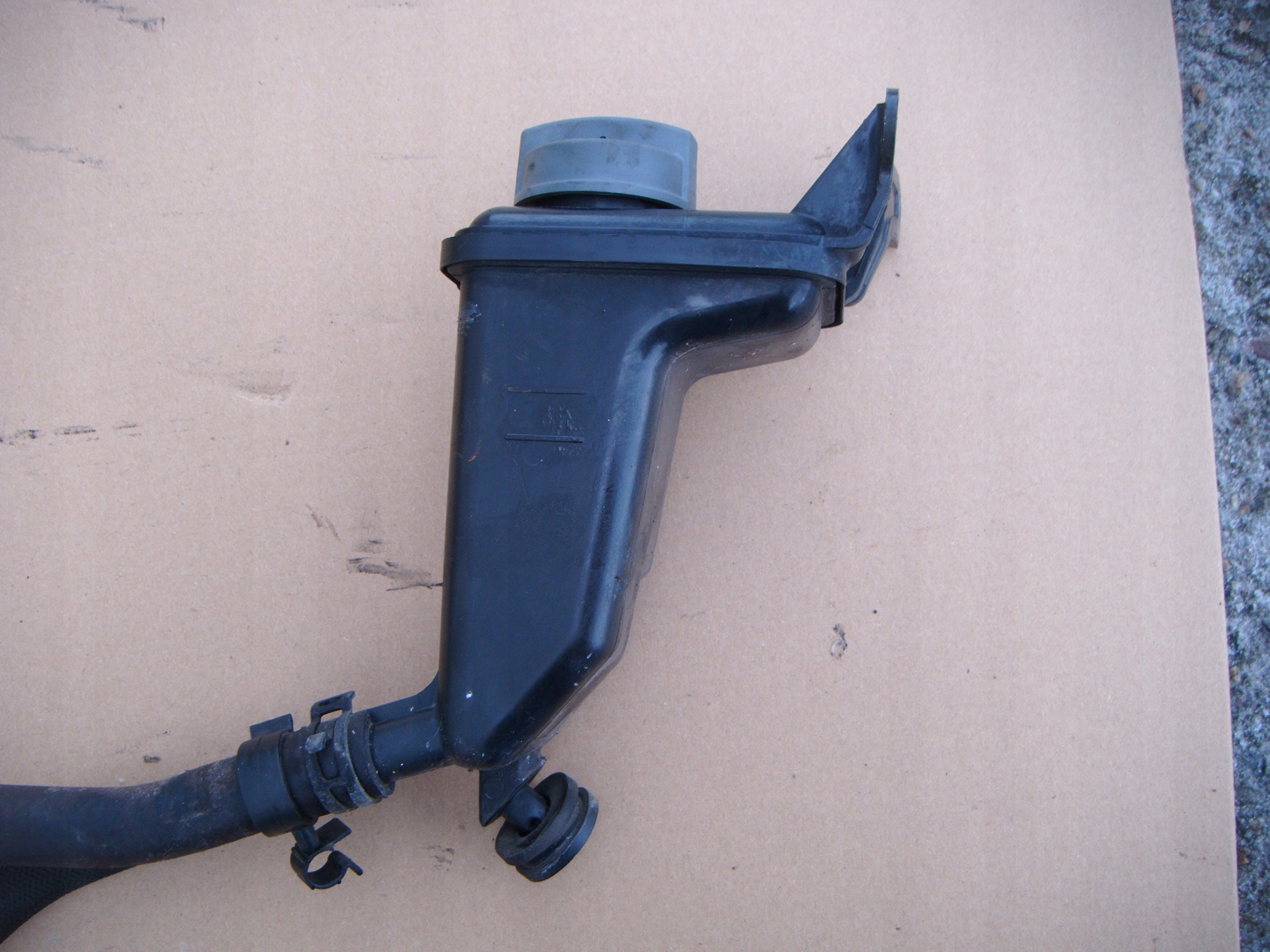 SEAT EXEO 08- ZBIORNIK WSPOMAGANIA