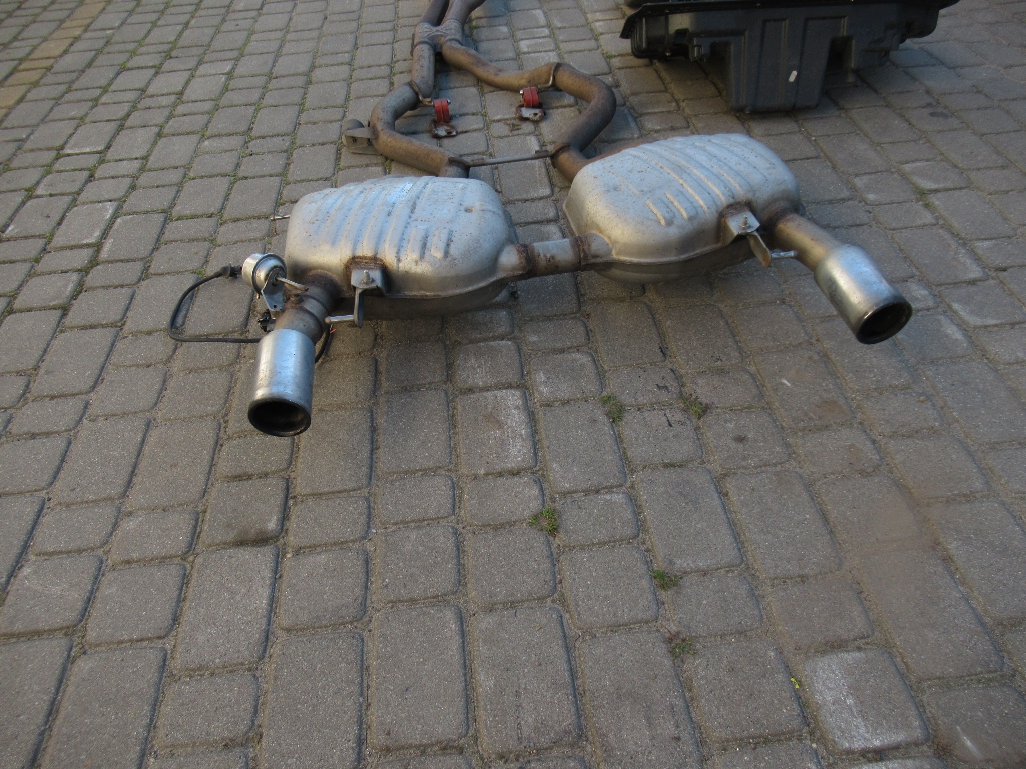 tlumič výfukový systém koncowki SWAP kryty BMW 3 E90 E91 E92 E93 N55 335i