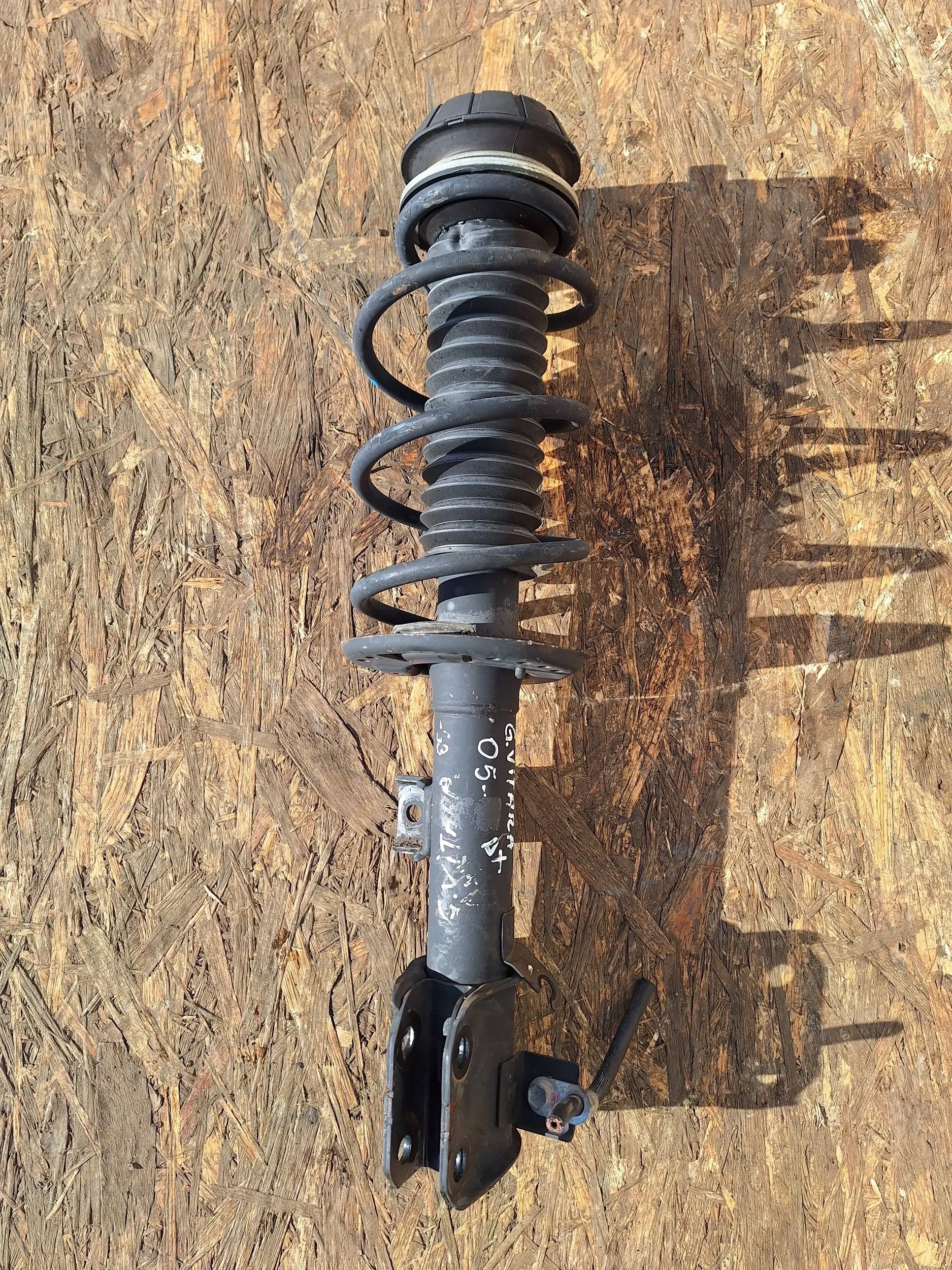 shock absorber front right 41601-54P00 Suzuki Vitara II S-CROSS 15