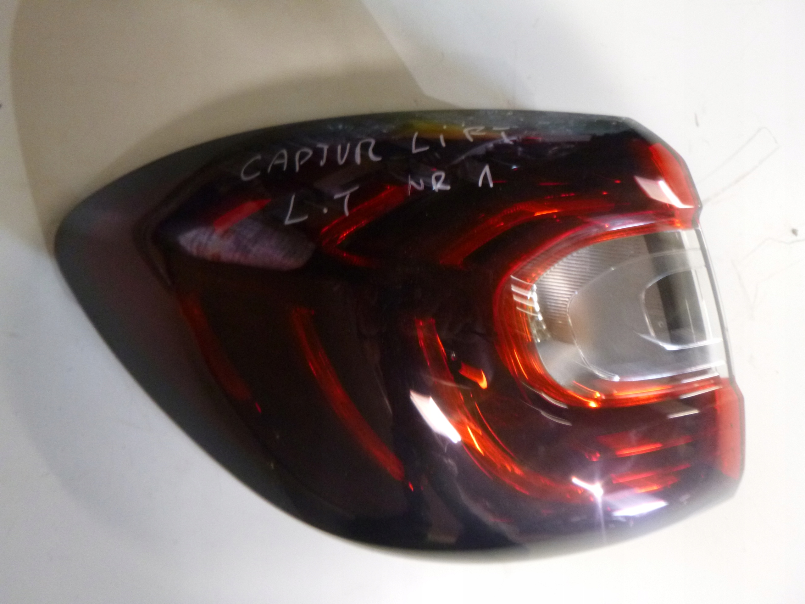 фонарь левый renault CAPTUR РЕСТАЙЛИНГ