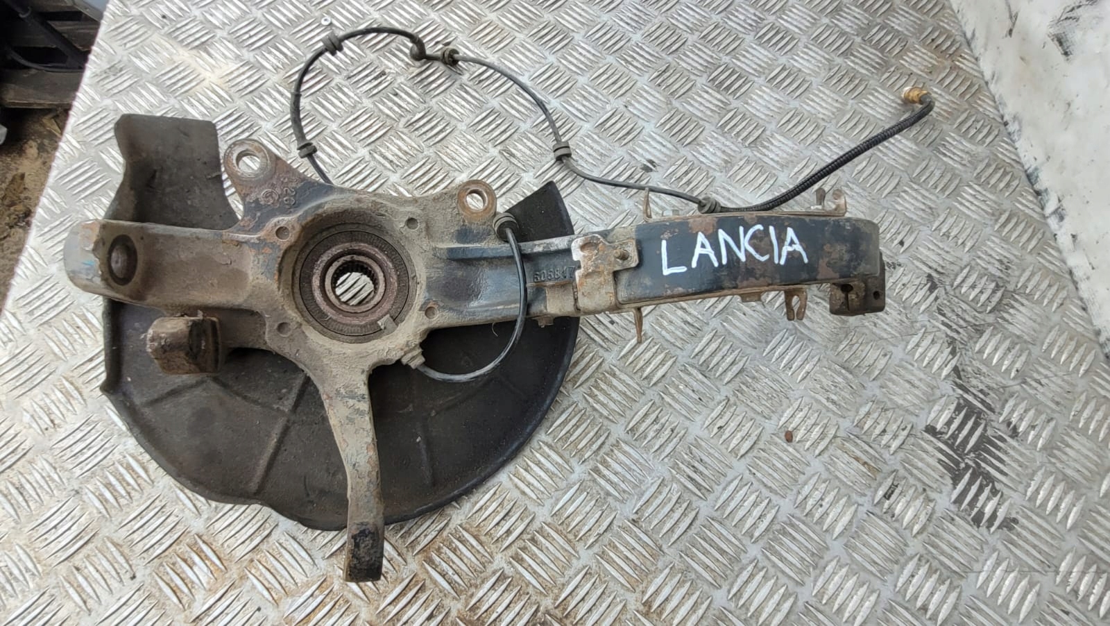 LANCIA THESIS otoč pravá předek