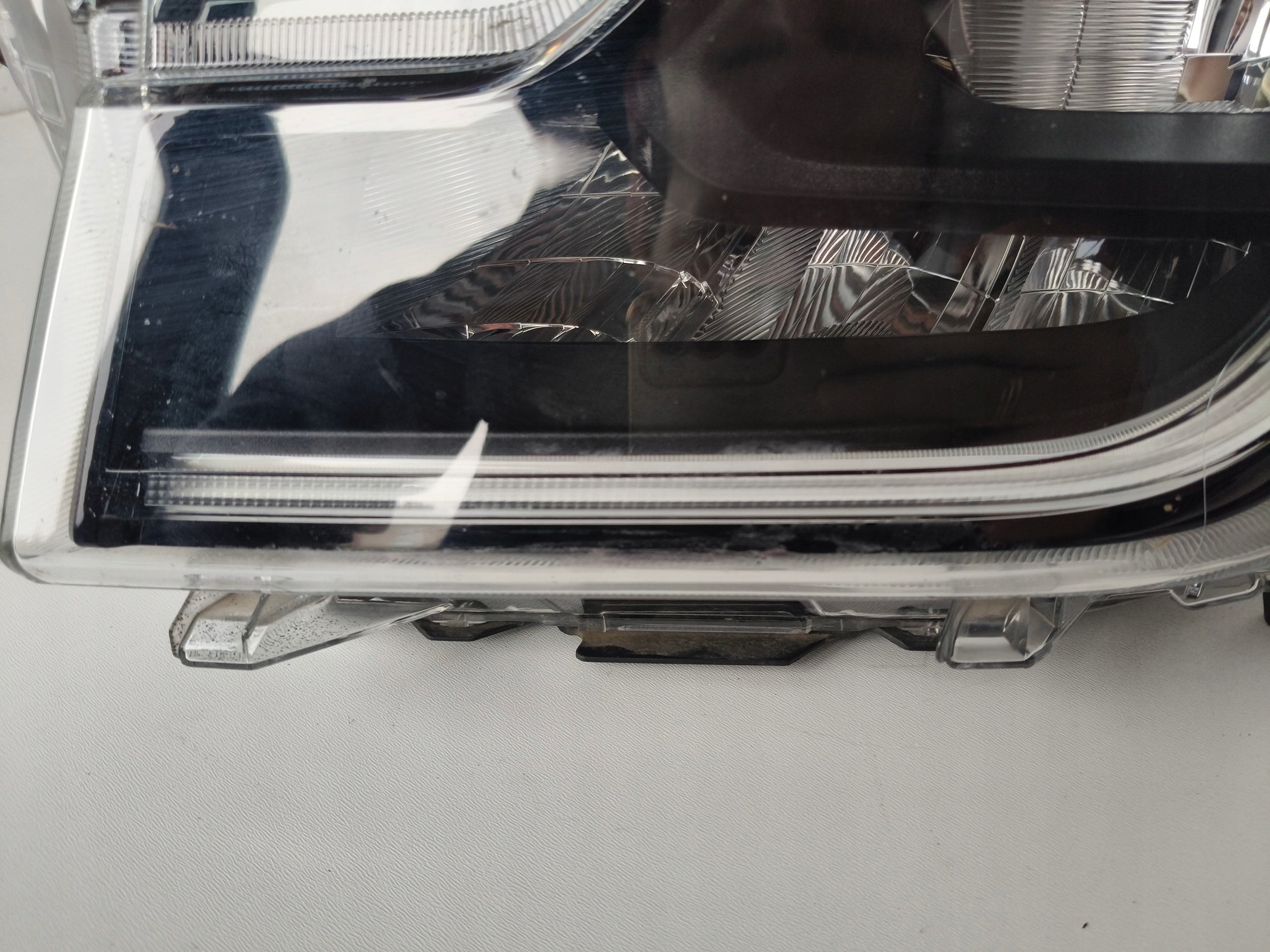 light left REFLEKTOR FORD RANGER 22- FULL LED