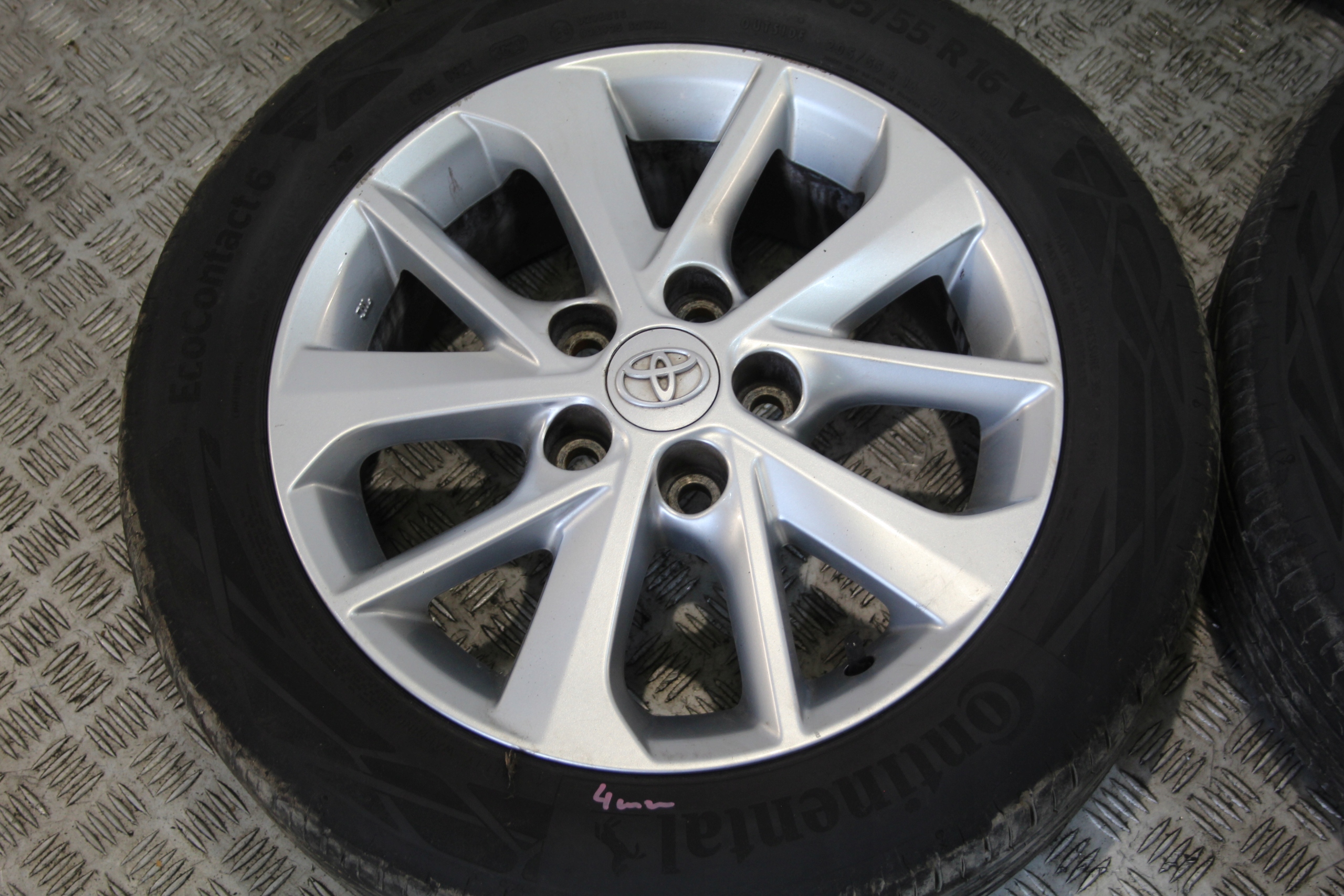 wheels tyres disc 205/55 R16 TOYOTA AURIS II 2