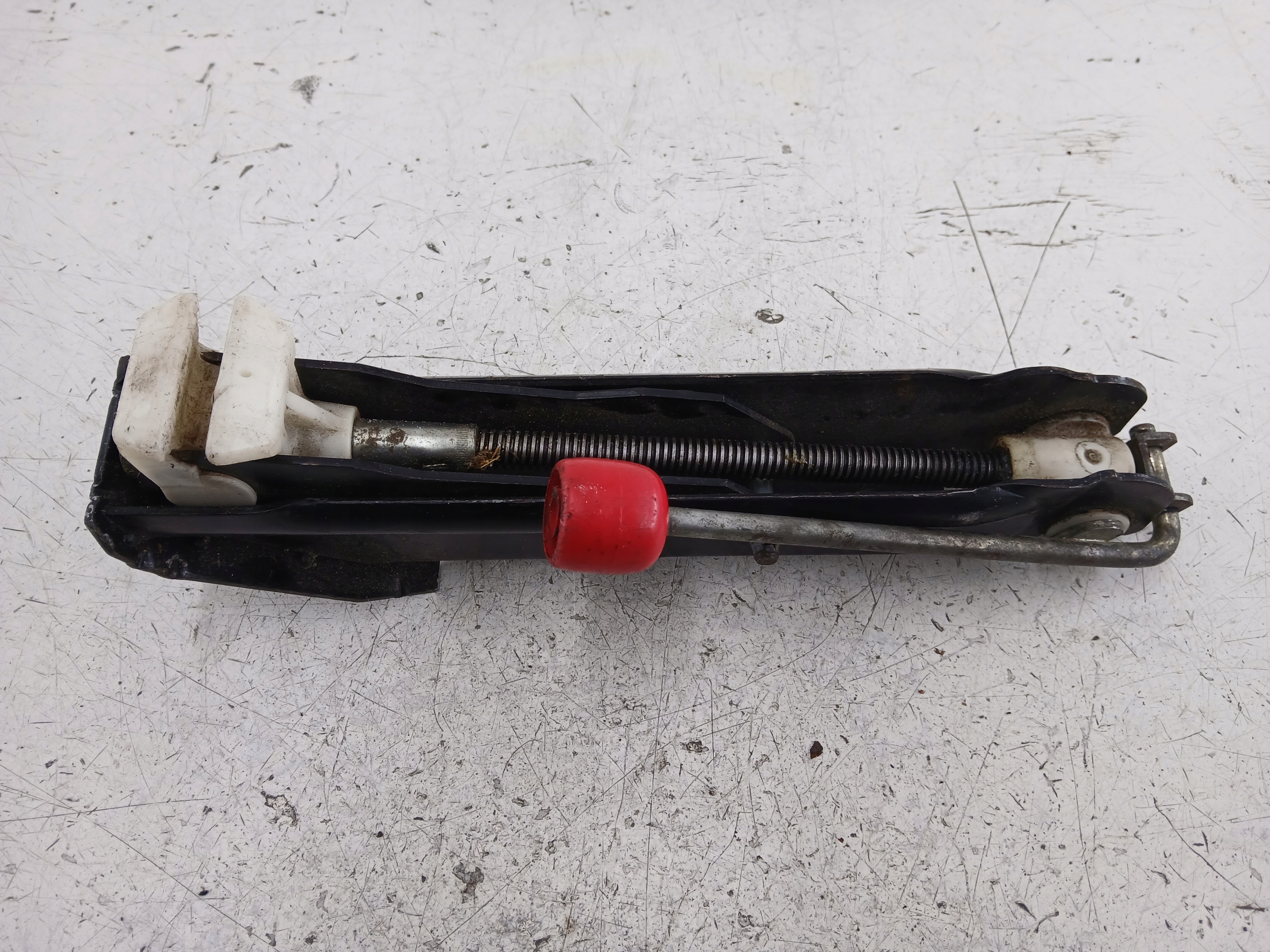 VW SCIROCCO MK2 emelő lehúzó 533011031