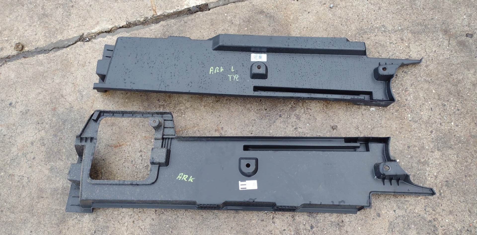 moulding boot upholstery right left RENAULT ARKANA