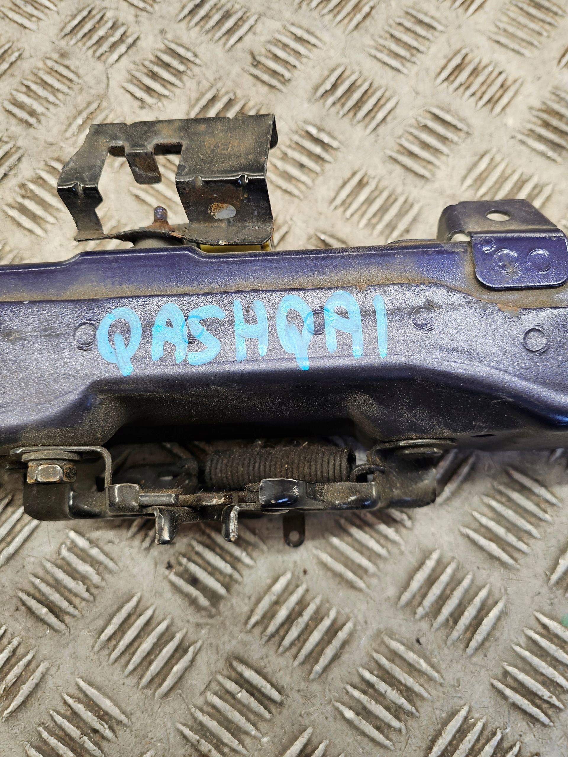 support panel for radiators upper pillar bonnet latch lock NISSAN QASHQAI II J11
