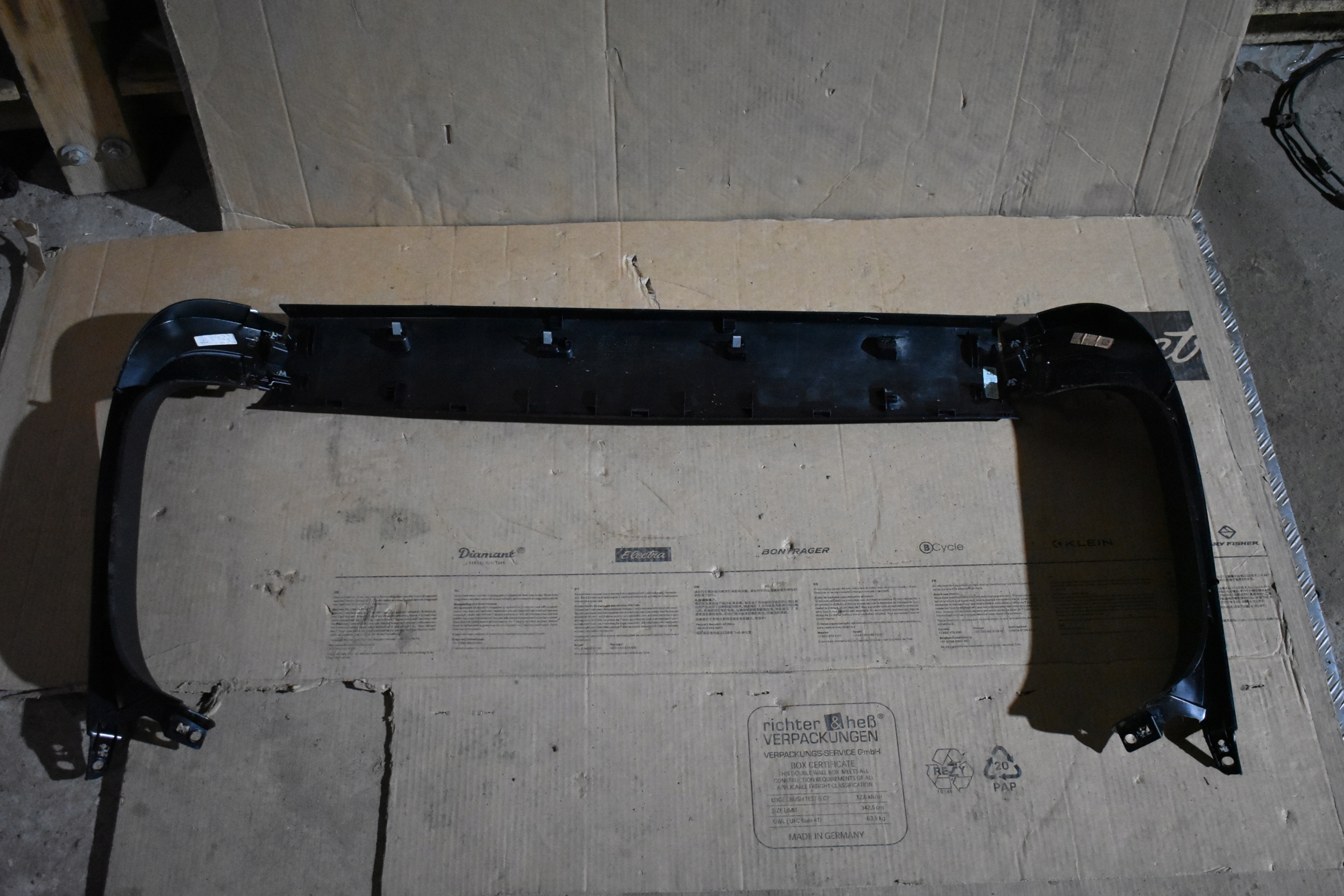 cover cap bonnet boot rear PORSCHE CAYENNE 9Y SUV 1