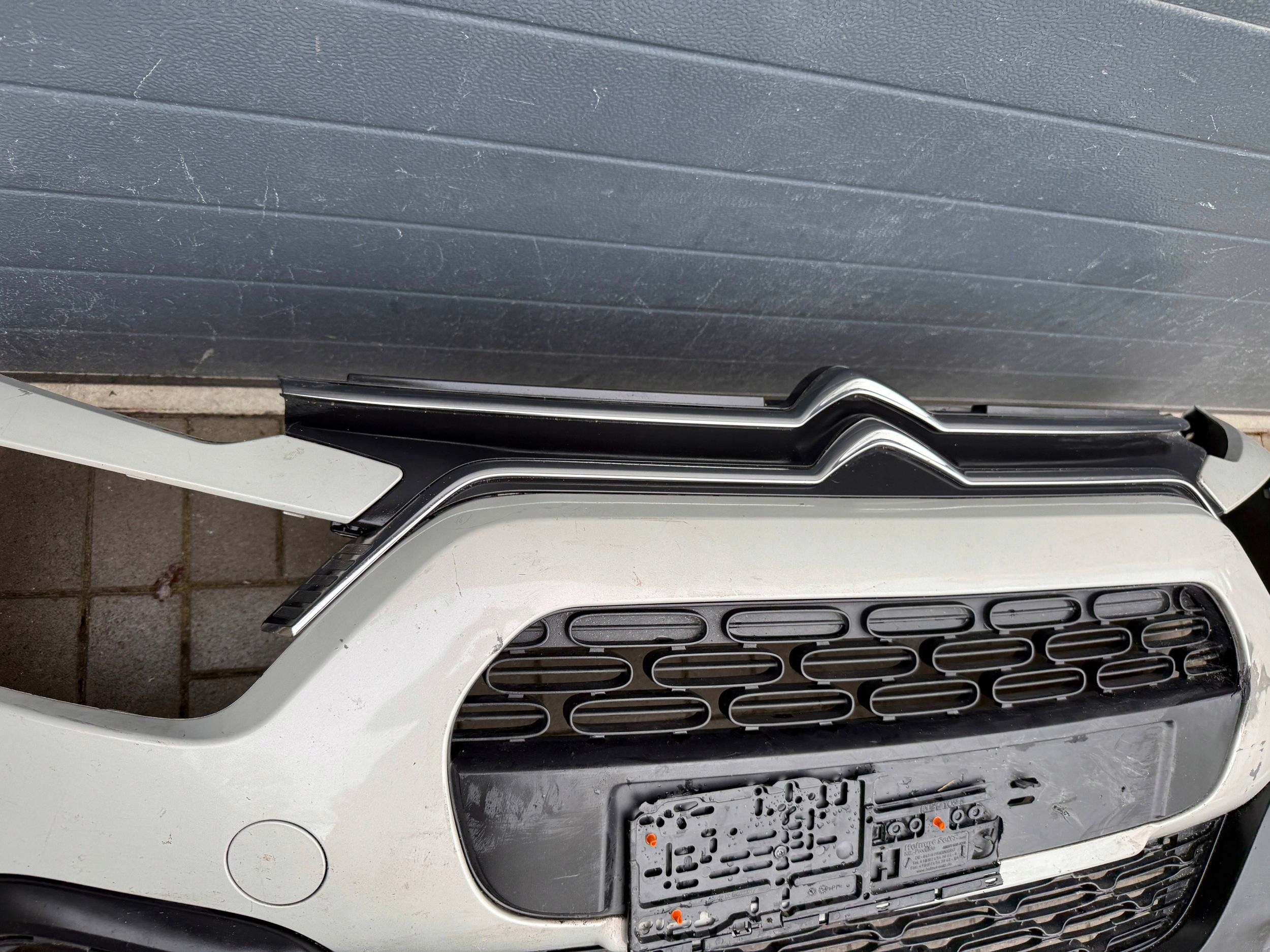 Citroen C3 Lift 20- nárazník předek přední
