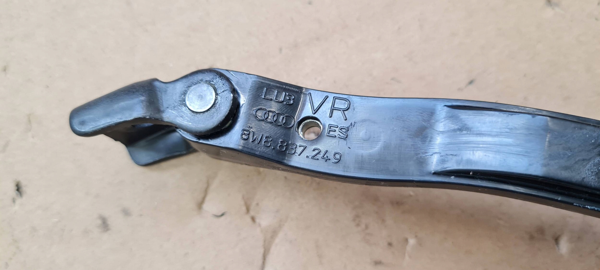 A5 8W S5 LIFT limiter door left right front SPORTBACK 8W8837249