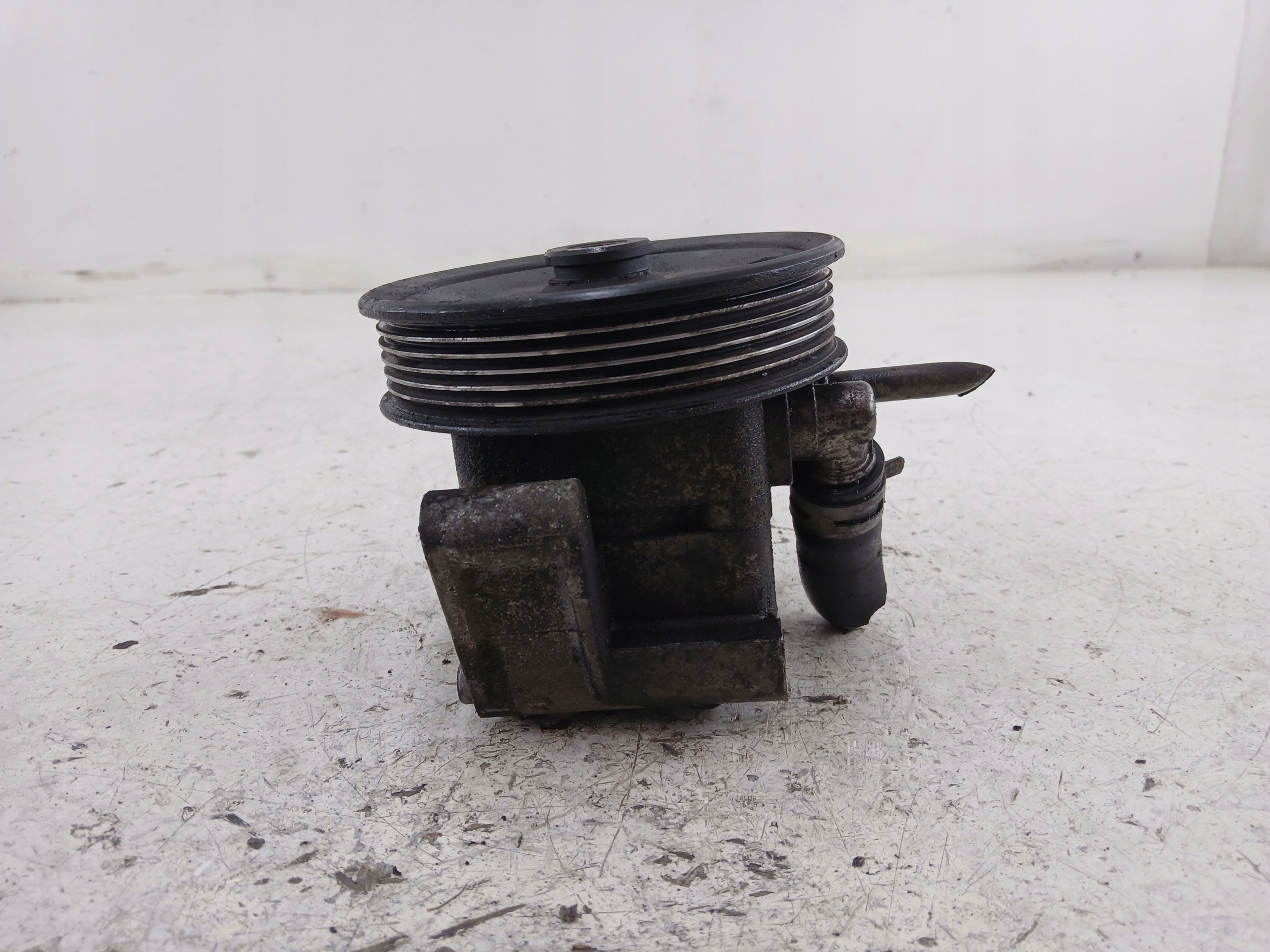 FORD FOCUS MK1 1.6 Pompa servosterzo 2S413A696AA 76 BAR