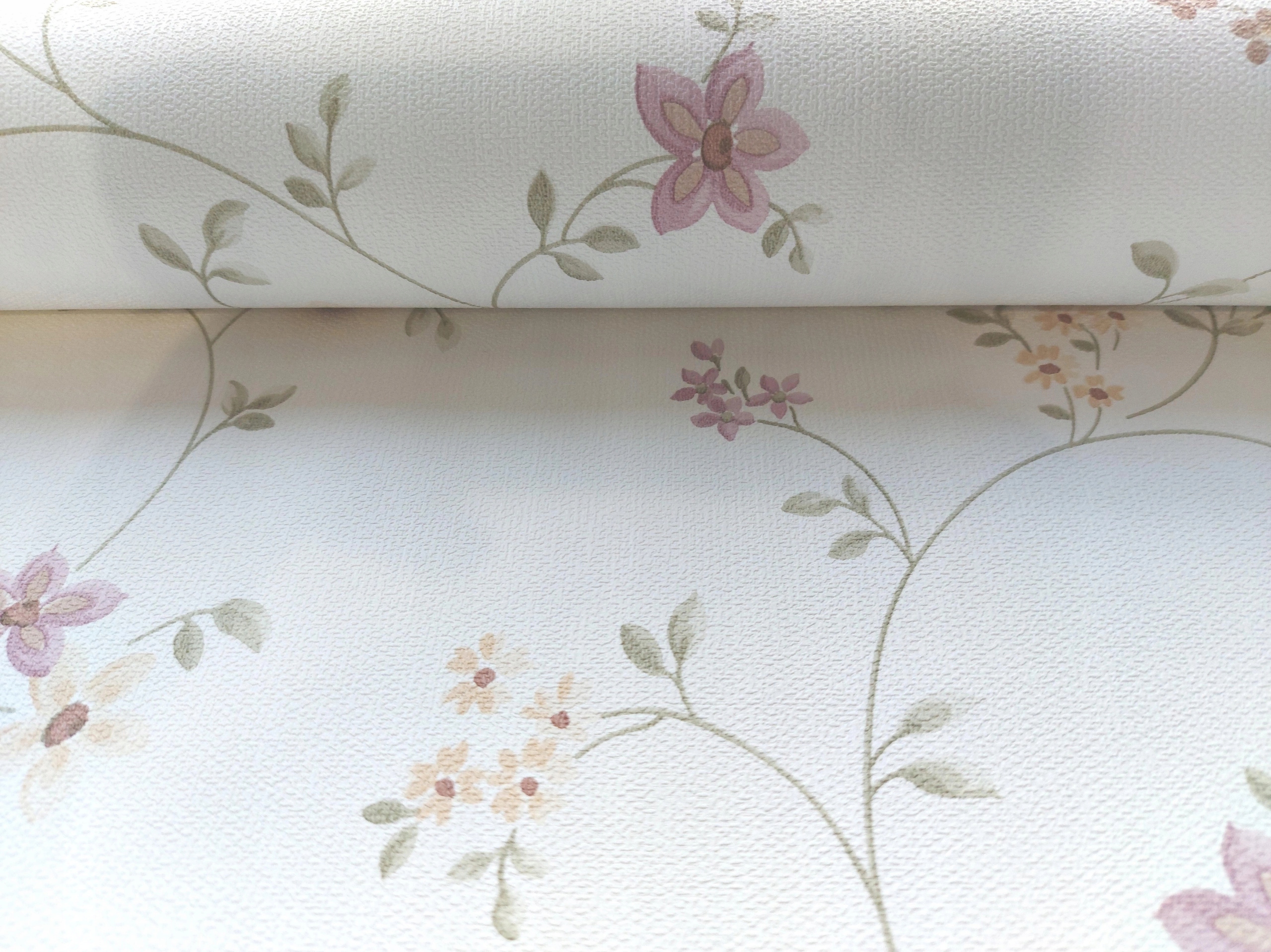 Tapeta w drobne kwiatki w angielskim stylu winyl Długość 10.05 m